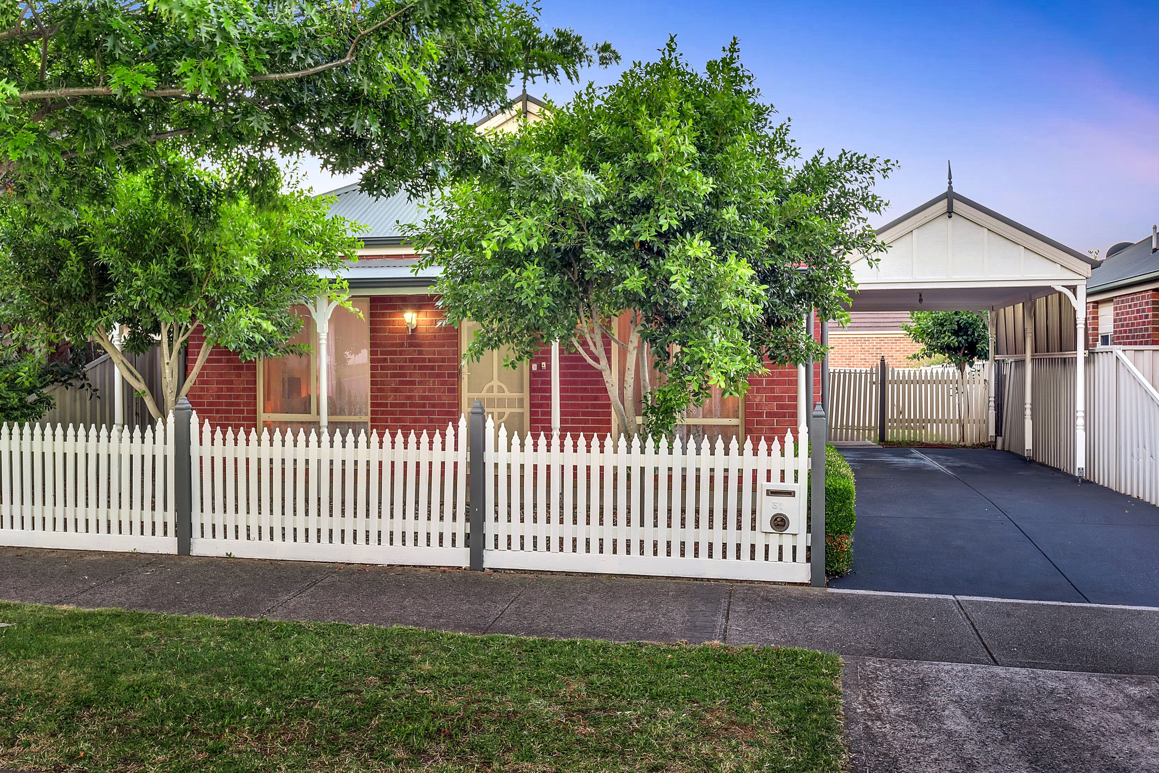 31 Woodlea Crescent, Craigieburn VIC 3064, Craigieburn - Image 1