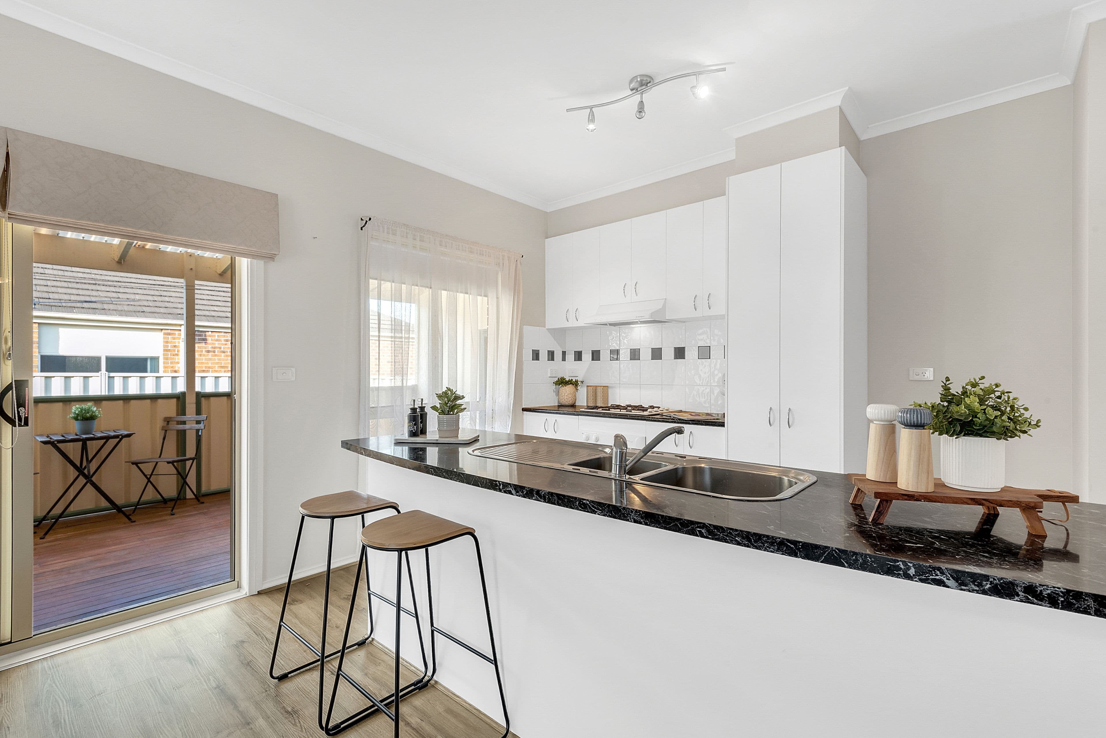 31 Woodlea Crescent, Craigieburn VIC 3064, Craigieburn - Thumbnail 4