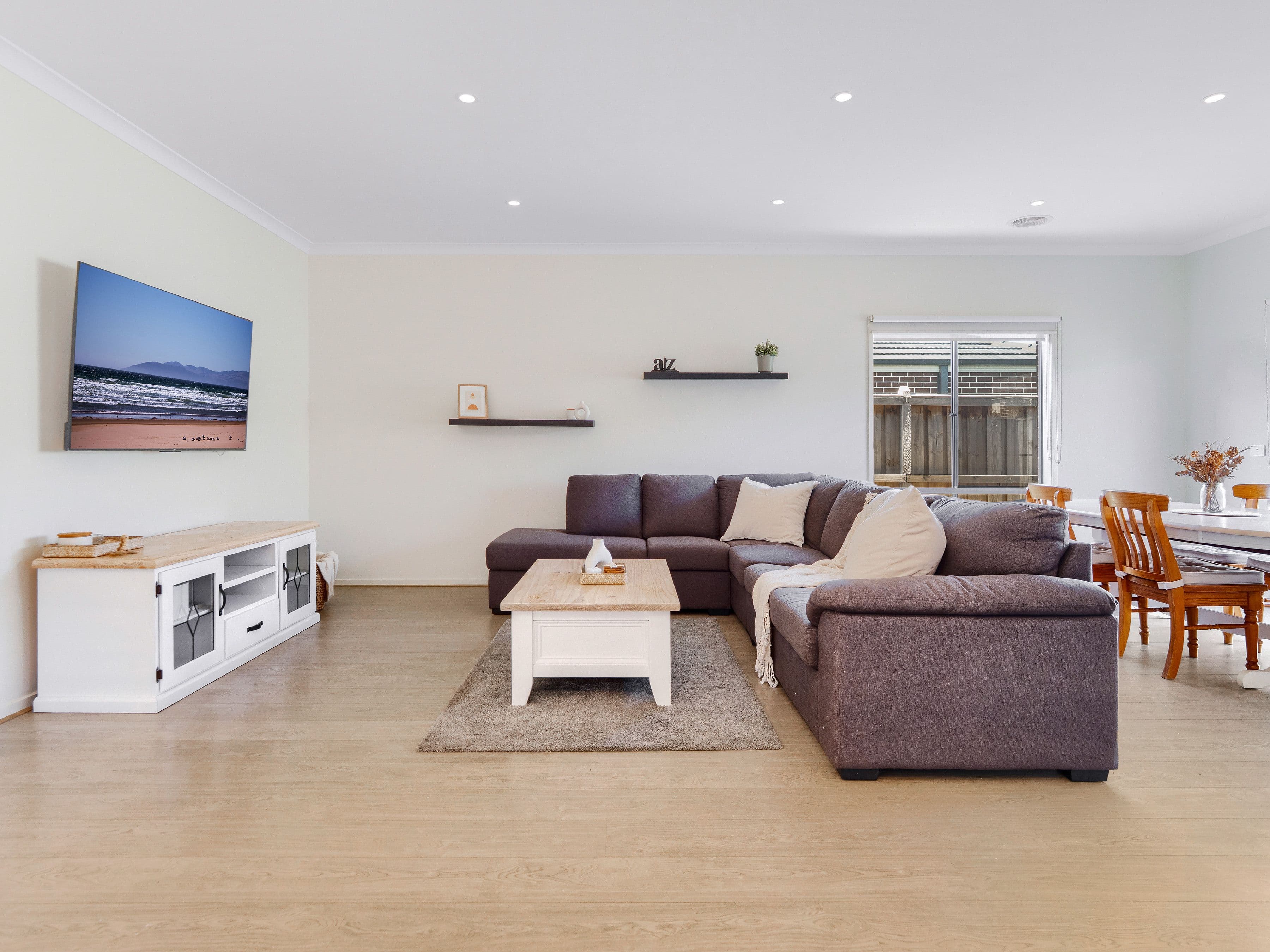 10 Villager Street, Cranbourne East VIC 3977, Cranbourne East - Thumbnail 8