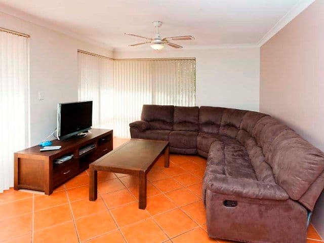 4 Triefus Lane, CANNING VALE WA 6155, Canning Vale - Thumbnail 4