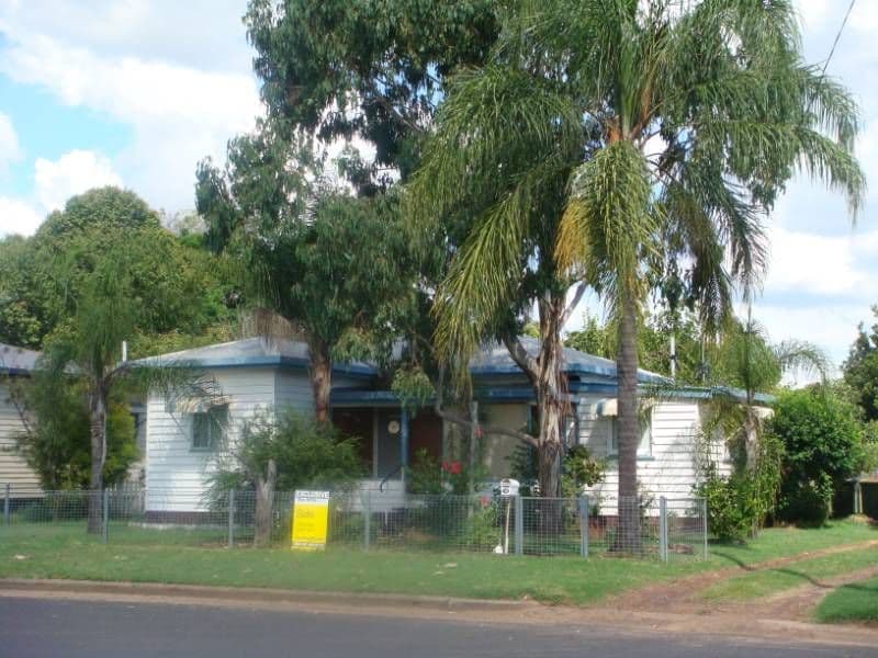 10  Wambo Street, CHINCHILLA QLD 4413, Chinchilla - Image 1