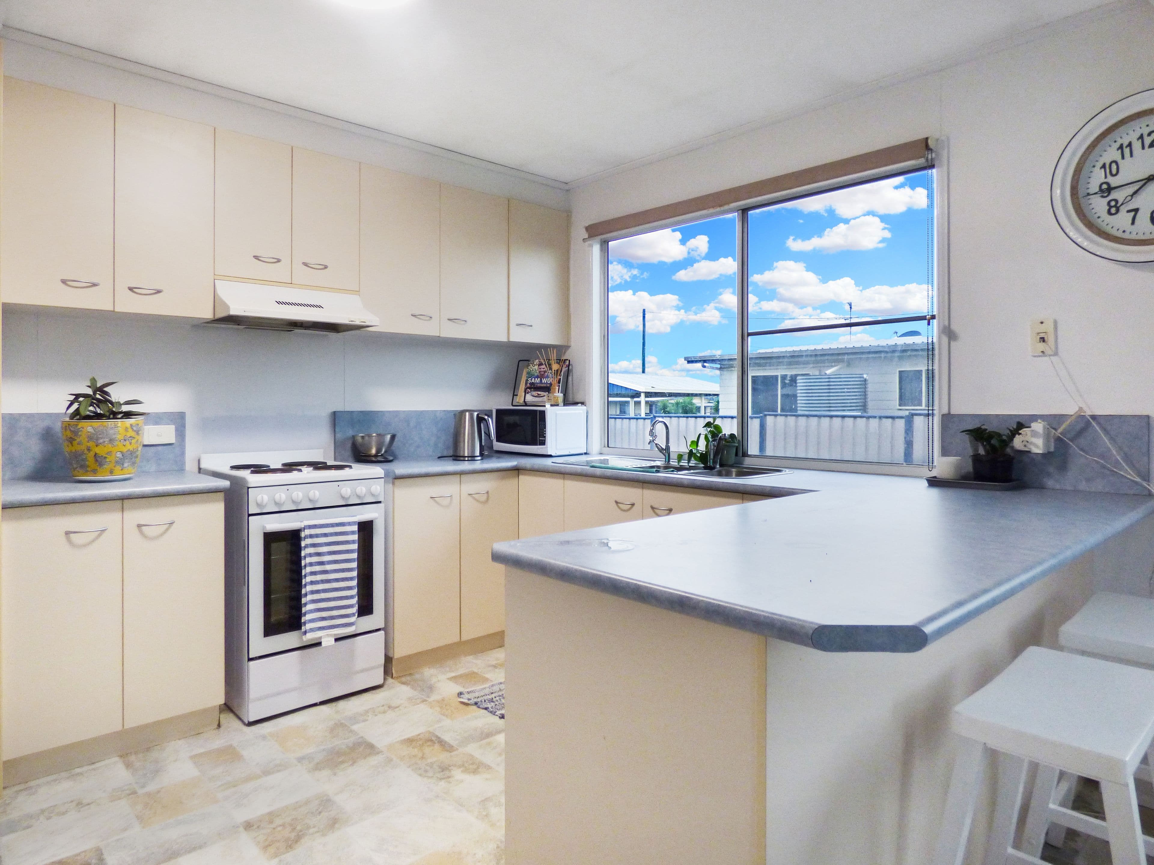 21 Alex Parade, Roma QLD 4455, Roma - Thumbnail 3