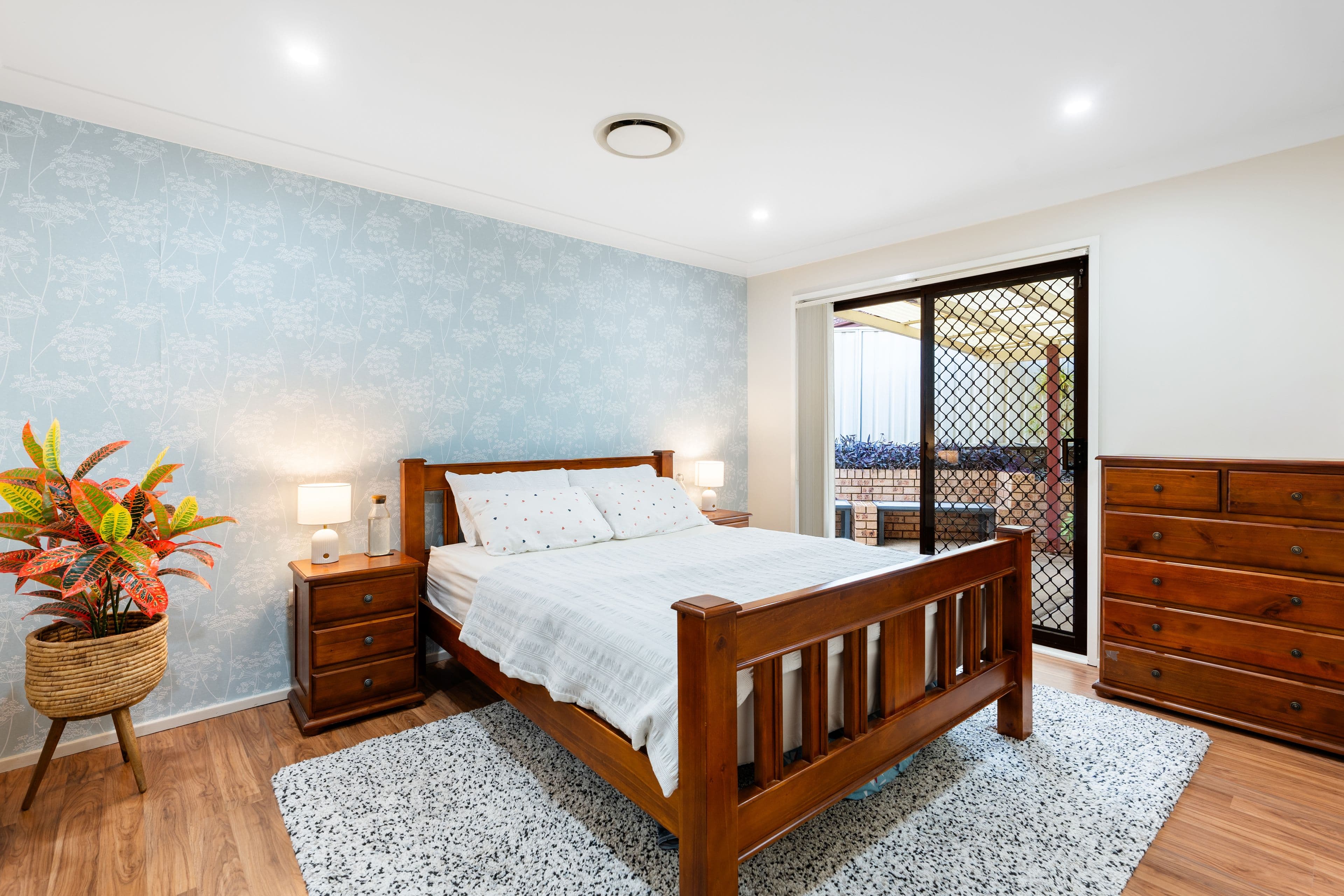 4 Haslewood Place, Hinchinbrook NSW 2168, Hinchinbrook - Thumbnail 8