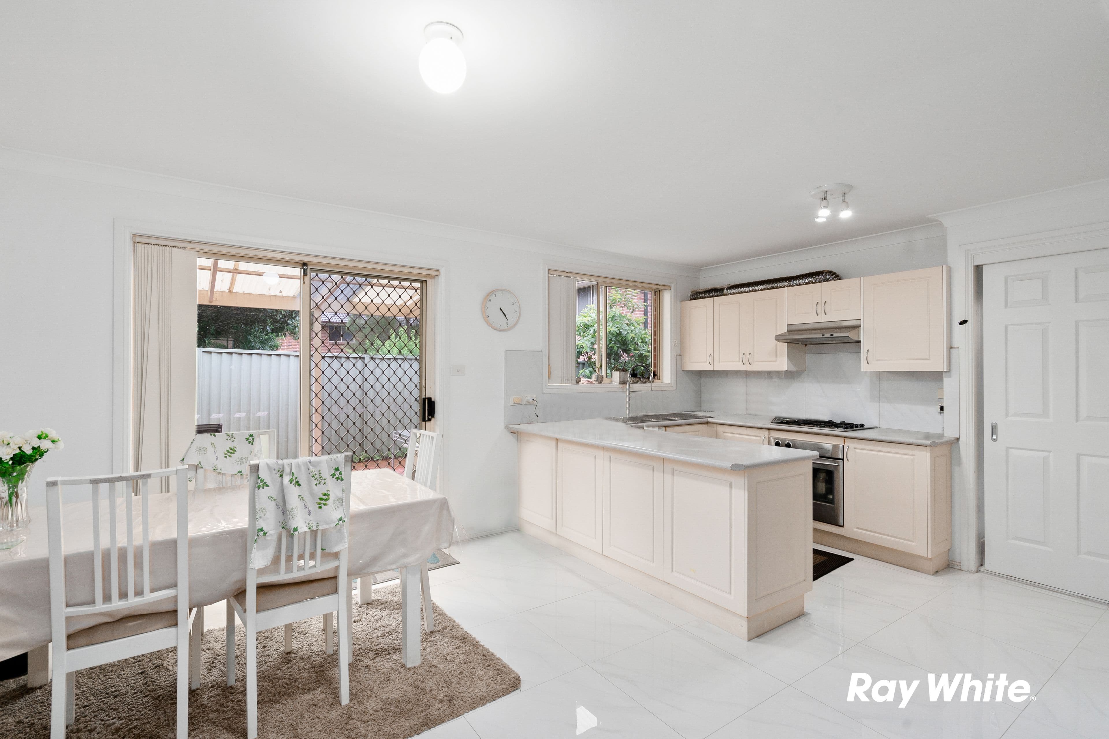 20 Hillcrest Road, Quakers Hill NSW 2763, Quakers Hill - Thumbnail 3