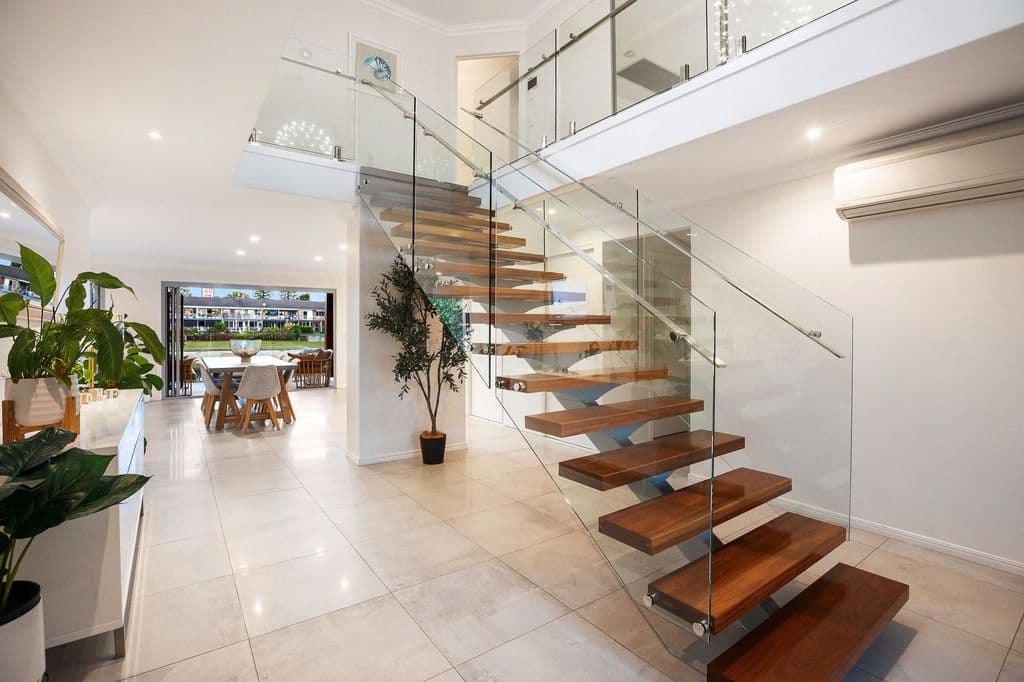9 Rebecca Court, Broadbeach Waters QLD 4218, Broadbeach Waters - Thumbnail 4