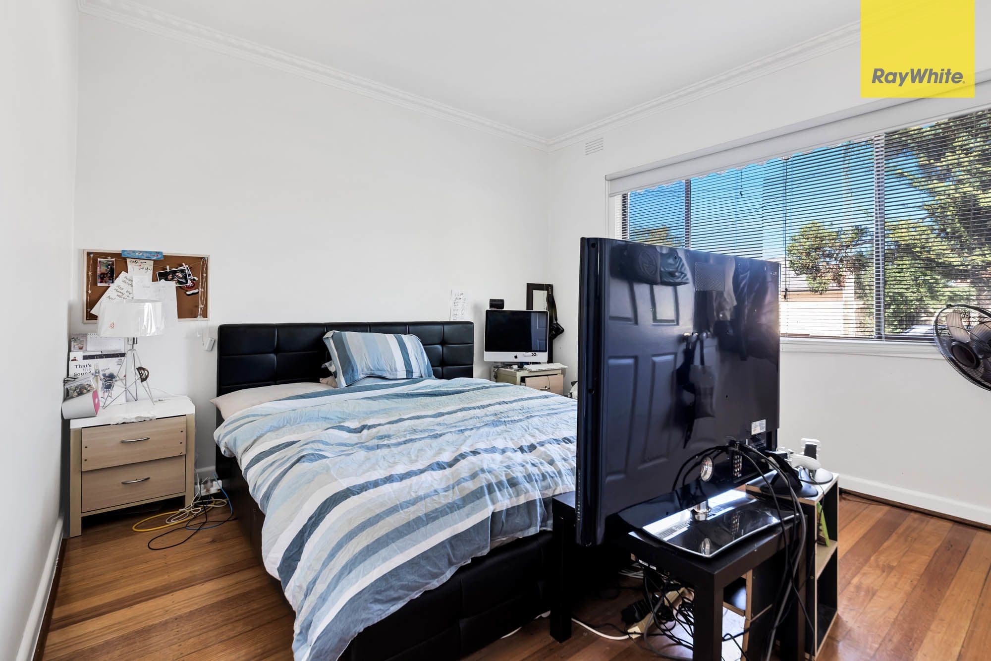 11 Vincent Avenue, St Albans VIC 3021, St Albans - Thumbnail 4