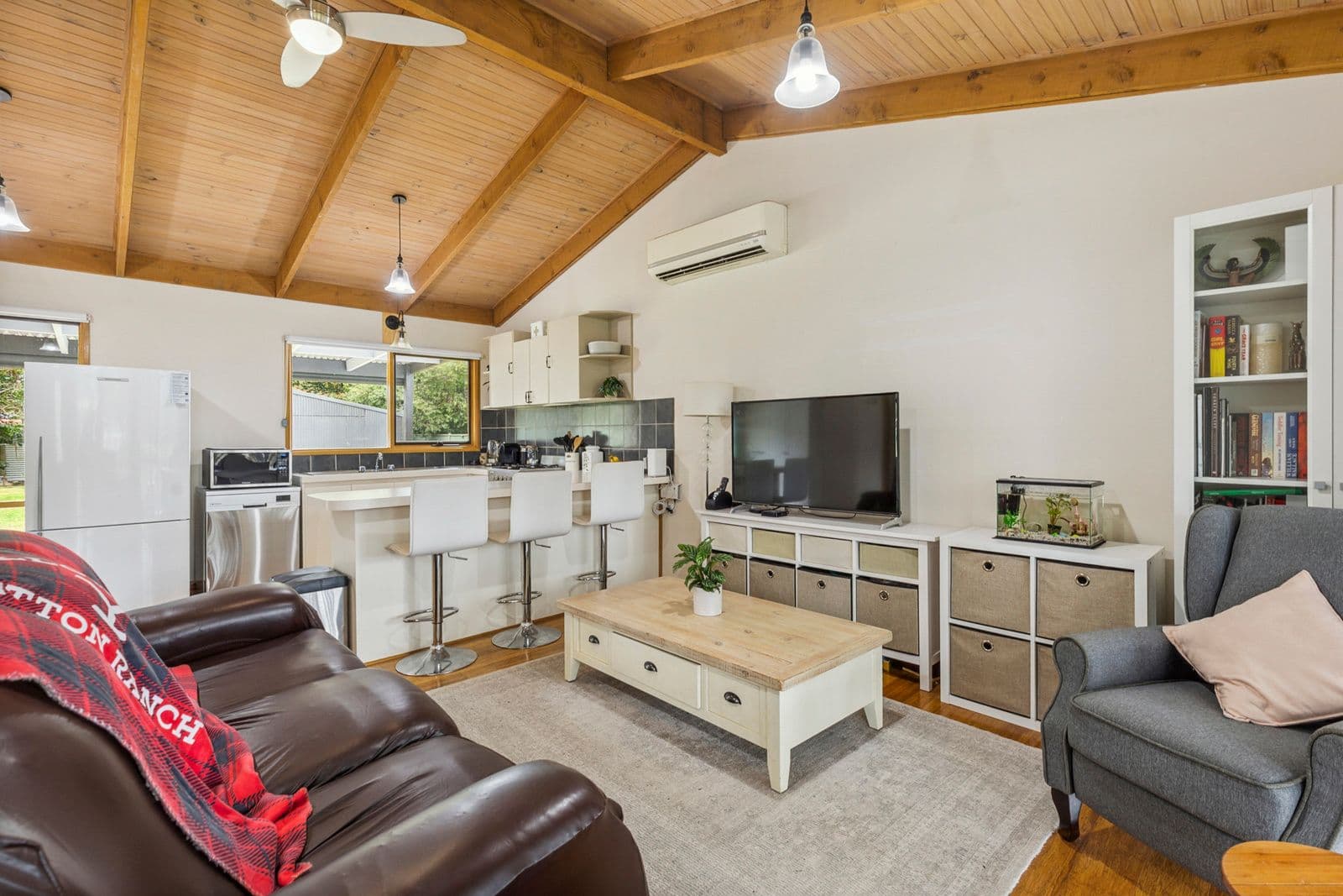 18 Anderson Street, Avenel VIC 3664, Avenel - Thumbnail 6