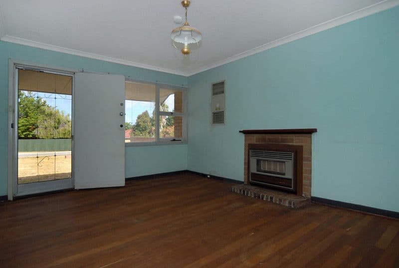 6 Antigonus Street, COOLBELLUP WA 6163, Coolbellup - Thumbnail 2