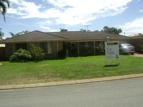 5 Rhine Crescent, BEECHBORO WA 6063, Beechboro - Thumbnail 2
