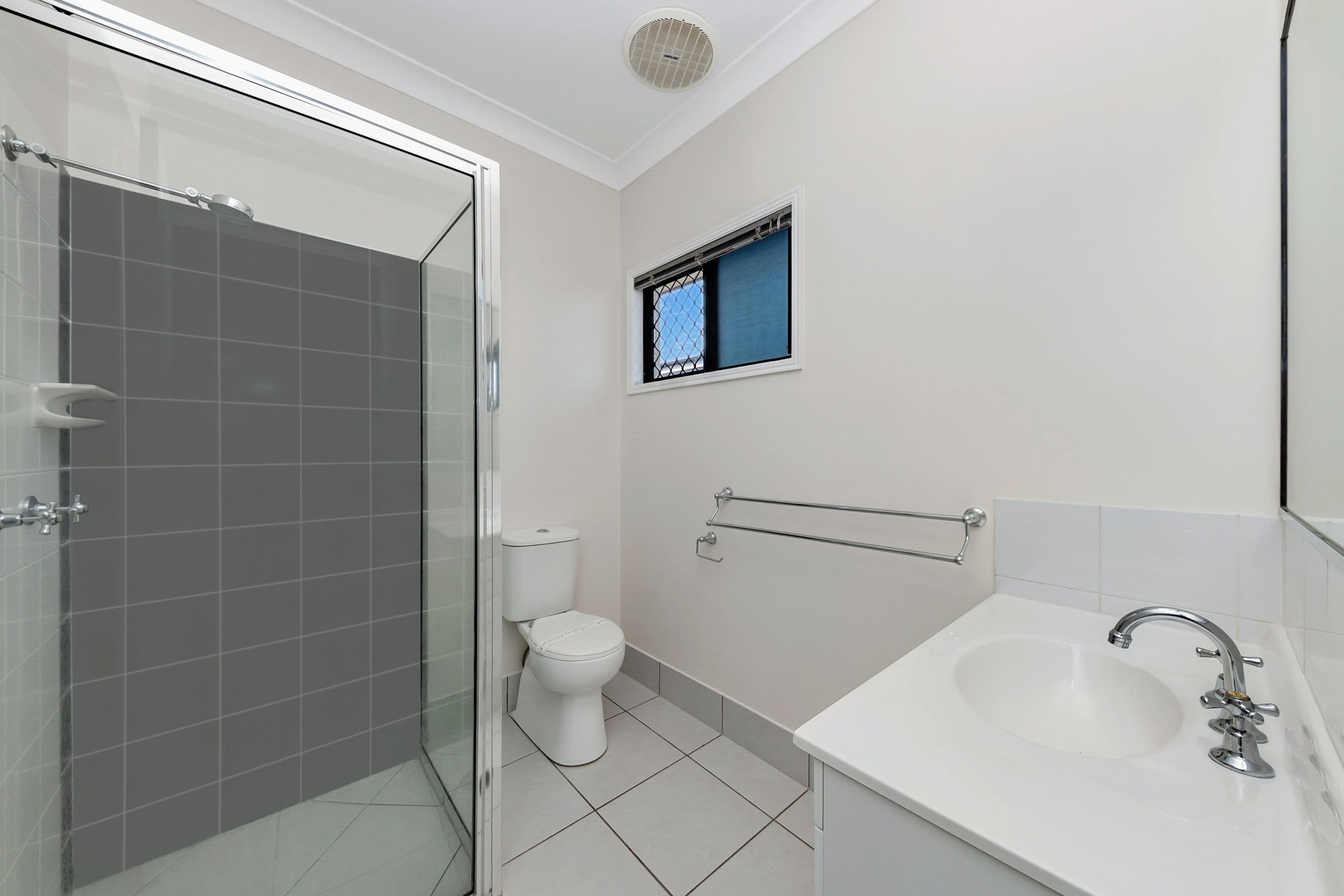 18 Derwent Circuit, Kelso QLD 4815, Kelso - Thumbnail 6