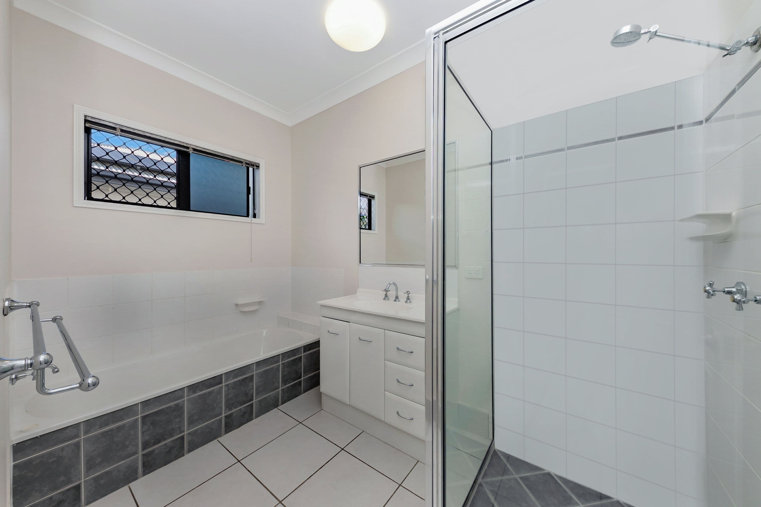 18 Derwent Circuit, Kelso QLD 4815, Kelso - Thumbnail 7
