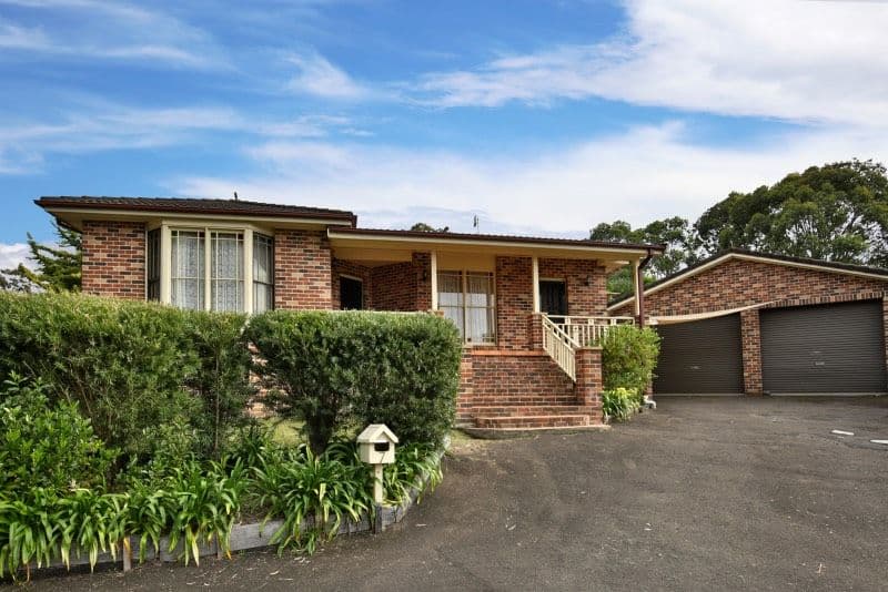 7 Andrew Crescent, Worrigee - Image 1