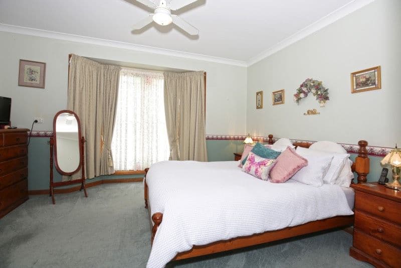 7 Andrew Crescent, Worrigee - Thumbnail 4