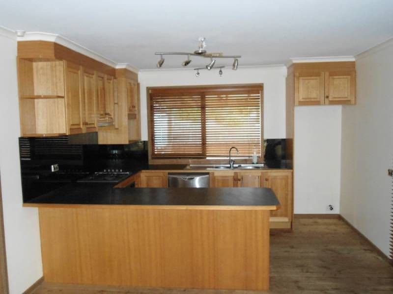 3 WESTMINSTER Court, HAMPTON PARK VIC 3976, Hampton Park - Thumbnail 2