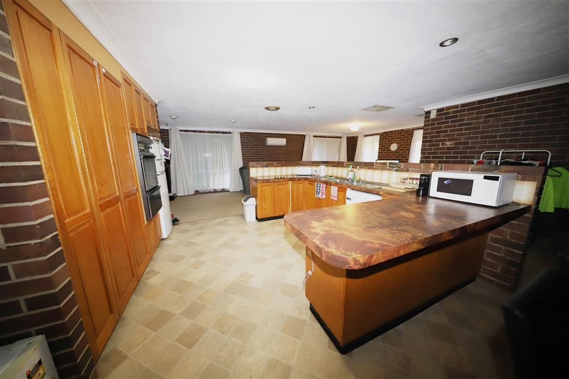 19 Gadara Place, Tumut NSW 2720, Tumut - Thumbnail 2