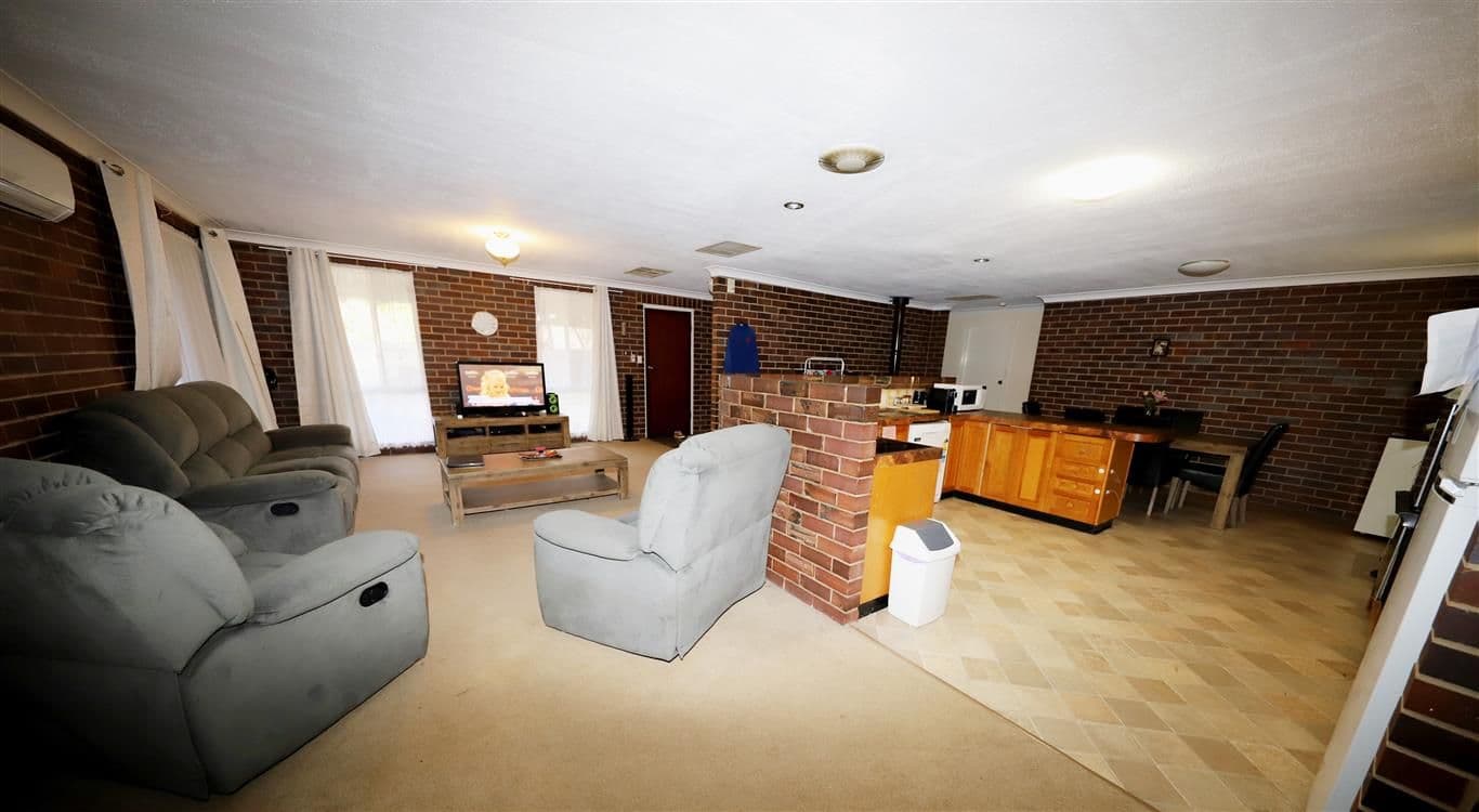 19 Gadara Place, Tumut NSW 2720, Tumut - Thumbnail 4