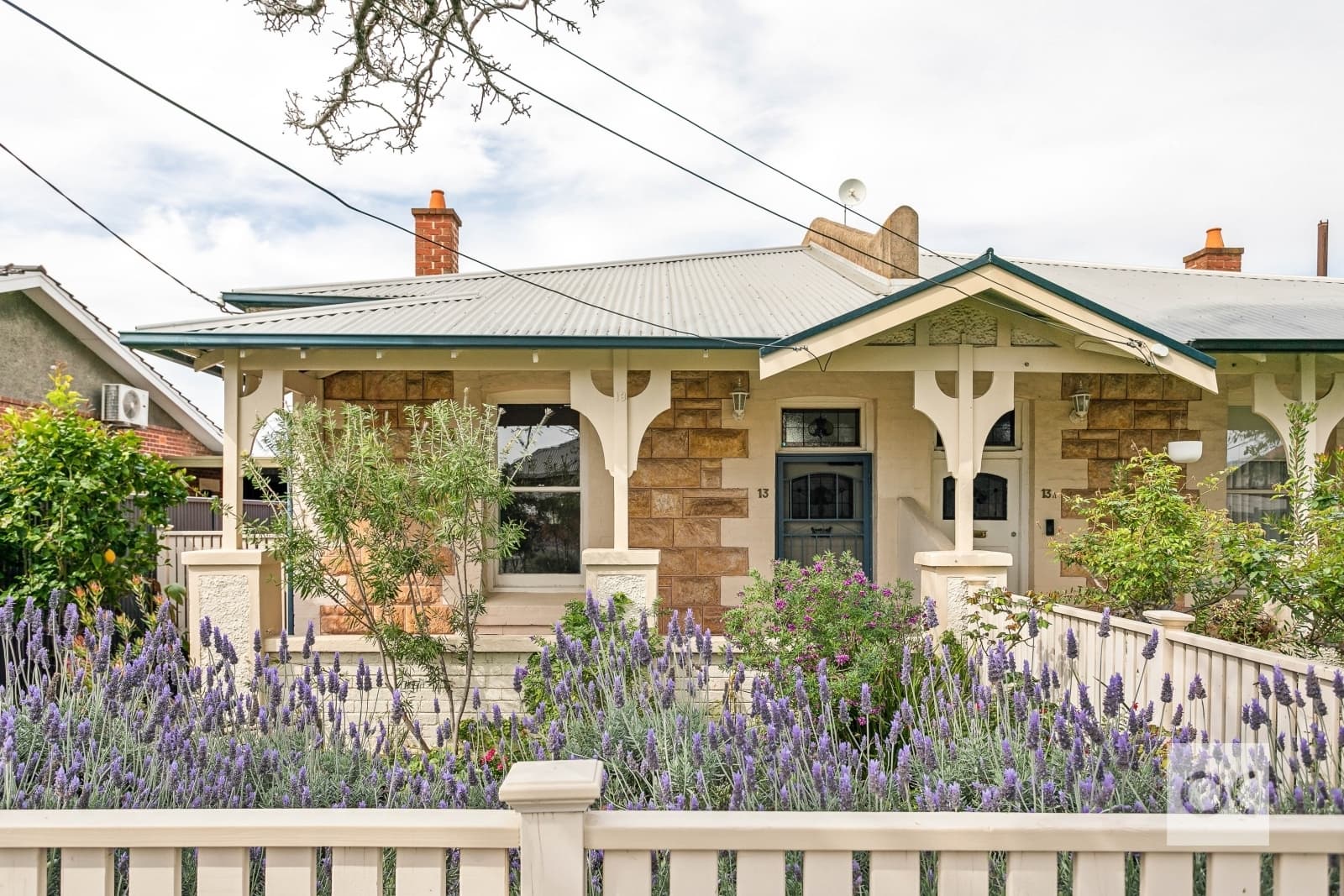 13 Henley Street, Mile End - Image 1