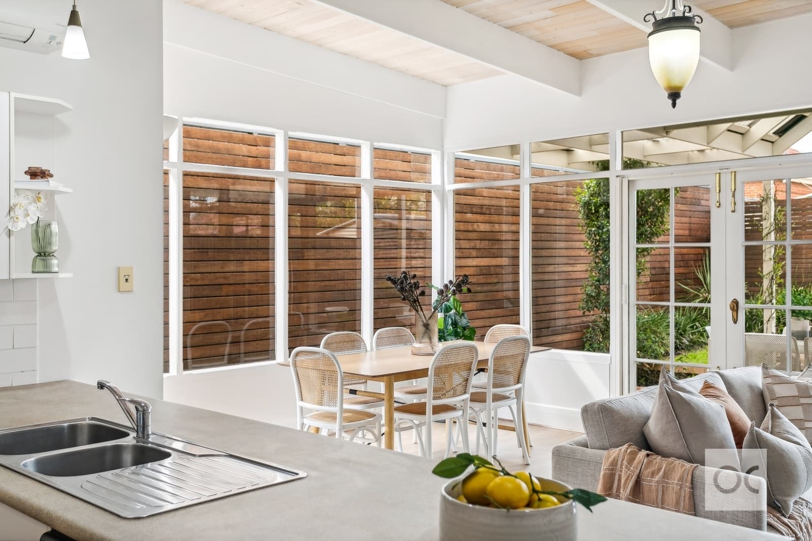 13 Henley Street, Mile End - Thumbnail 8