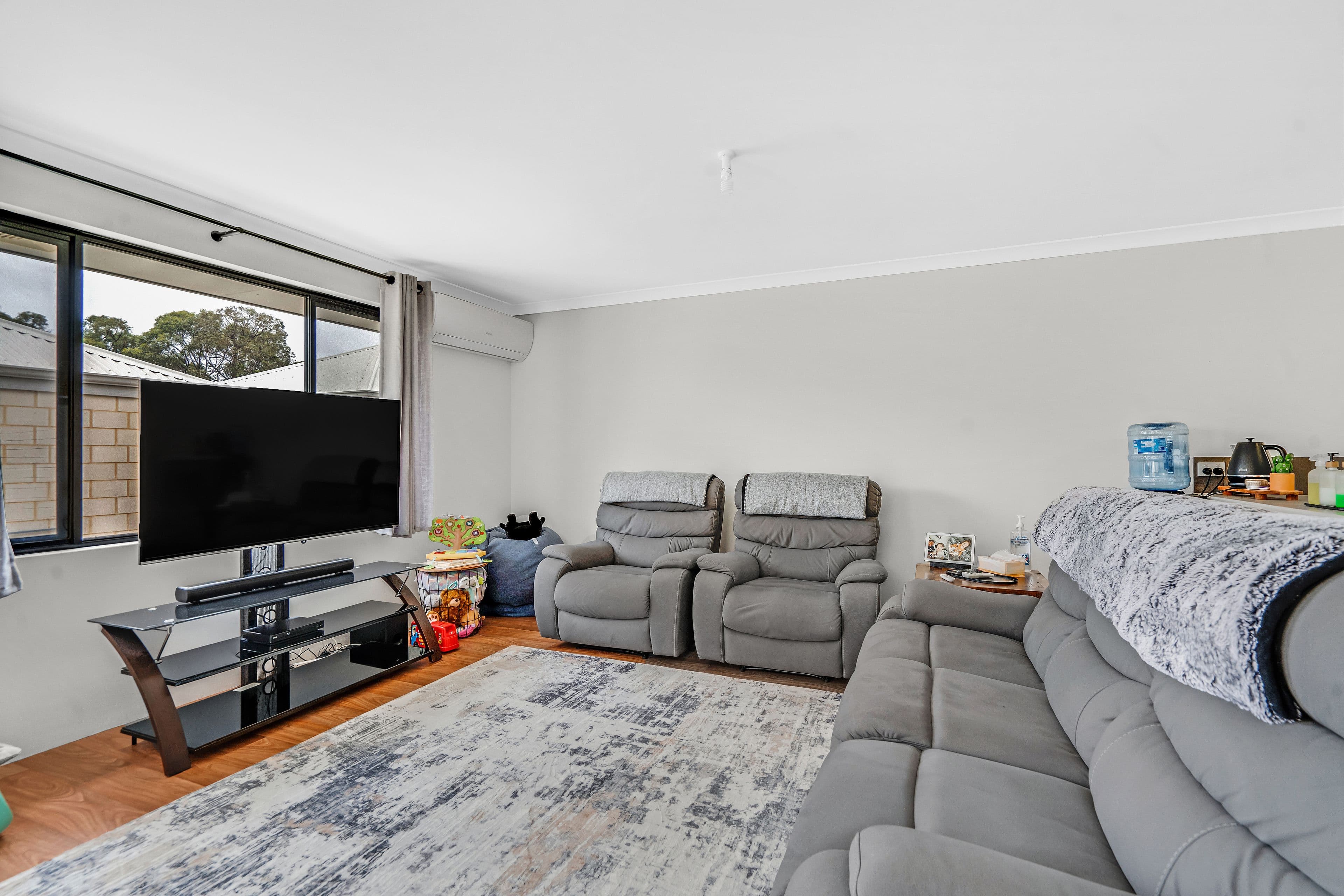 24 Clarendon Circuit, Lakelands WA 6180, Lakelands - Thumbnail 4