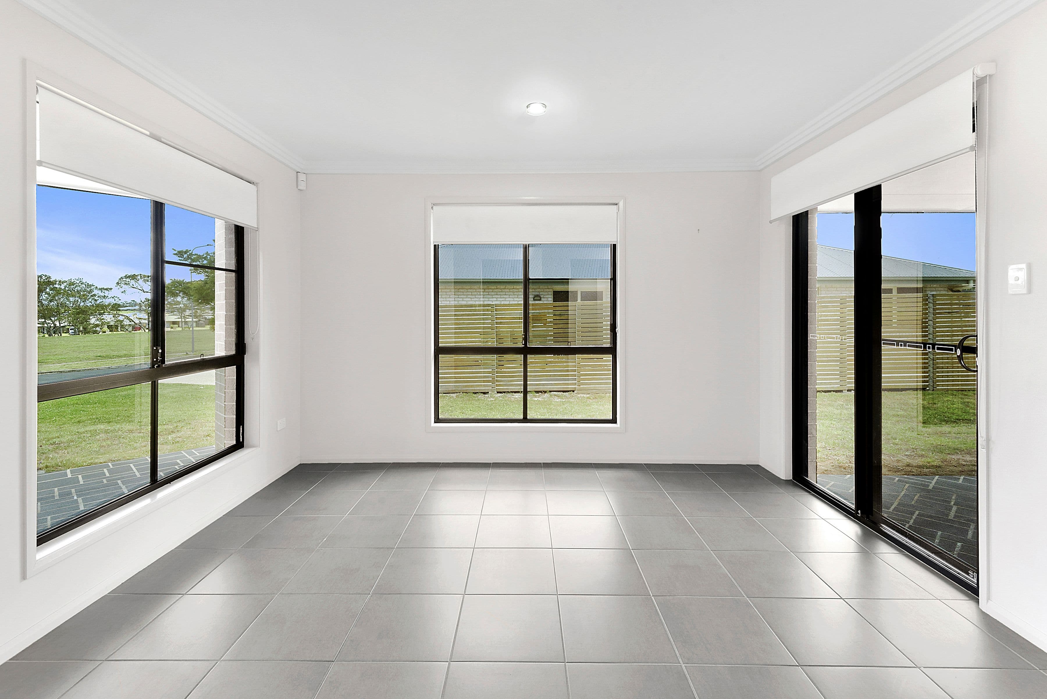 44 Sunset Drive, Glenvale QLD 4350, Glenvale - Thumbnail 2
