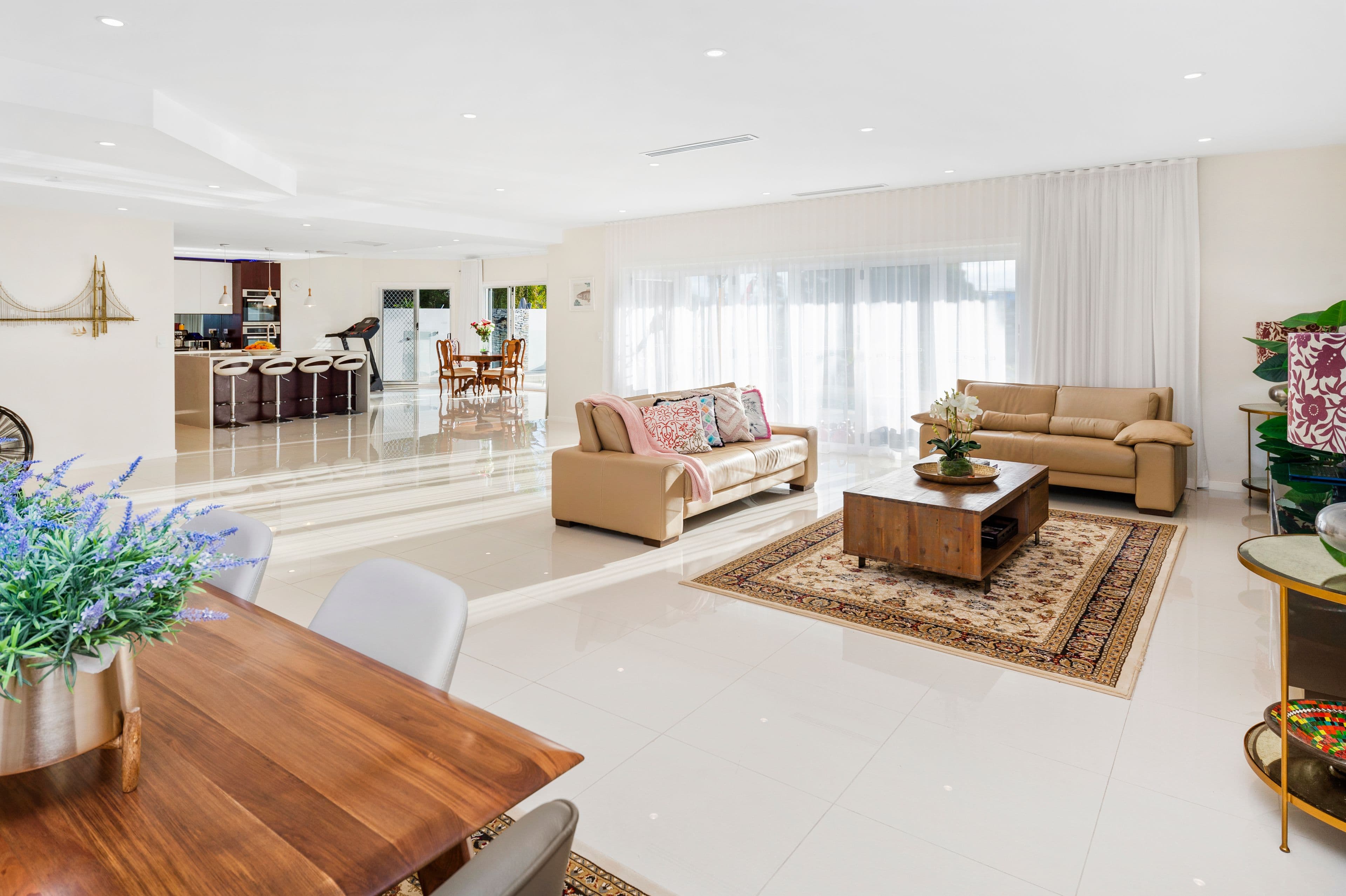4 Gibraltar Drive, Isle Of Capri QLD 4217, Isle Of Capri - Thumbnail 3