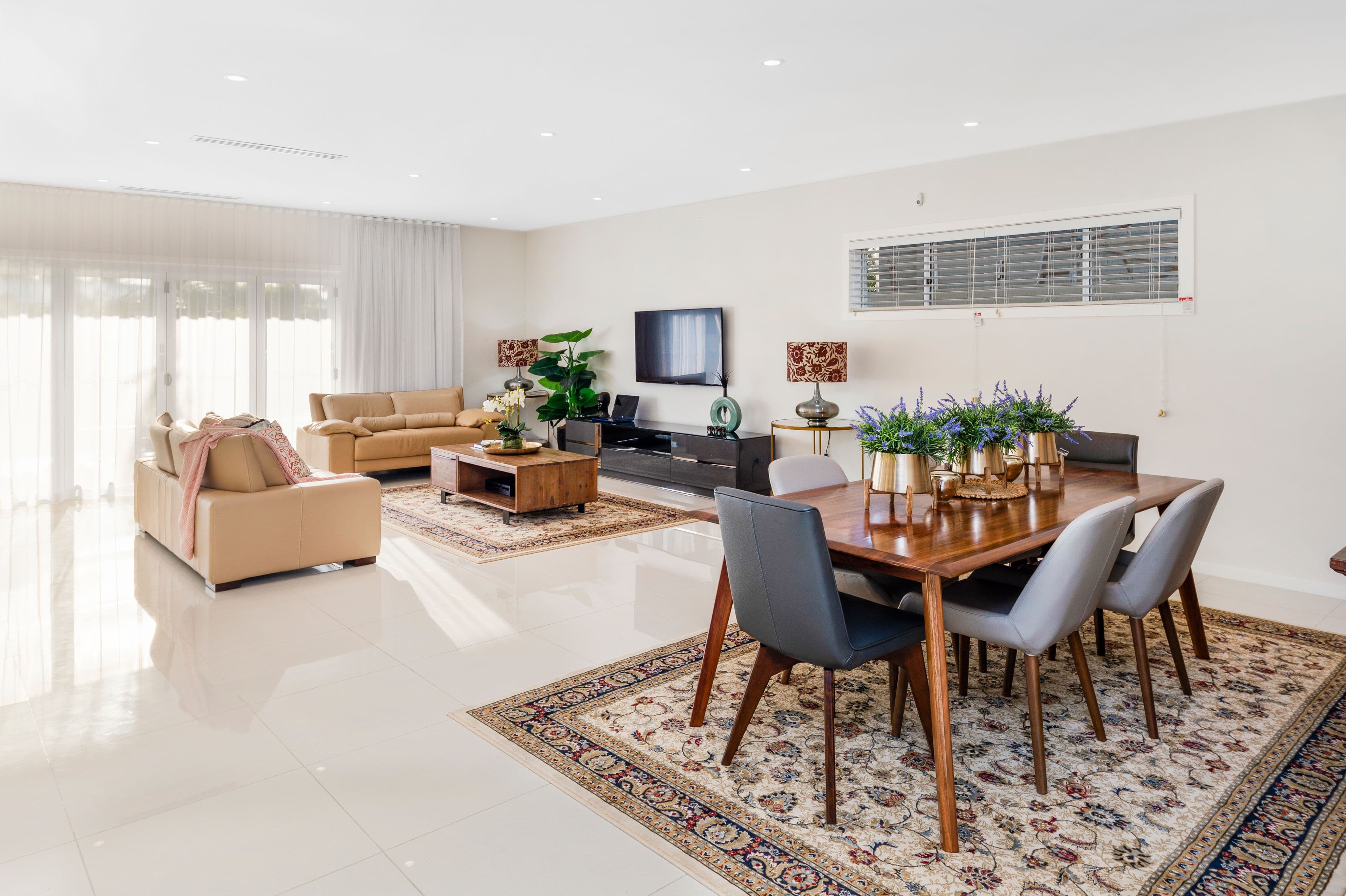 4 Gibraltar Drive, Isle Of Capri QLD 4217, Isle Of Capri - Thumbnail 5