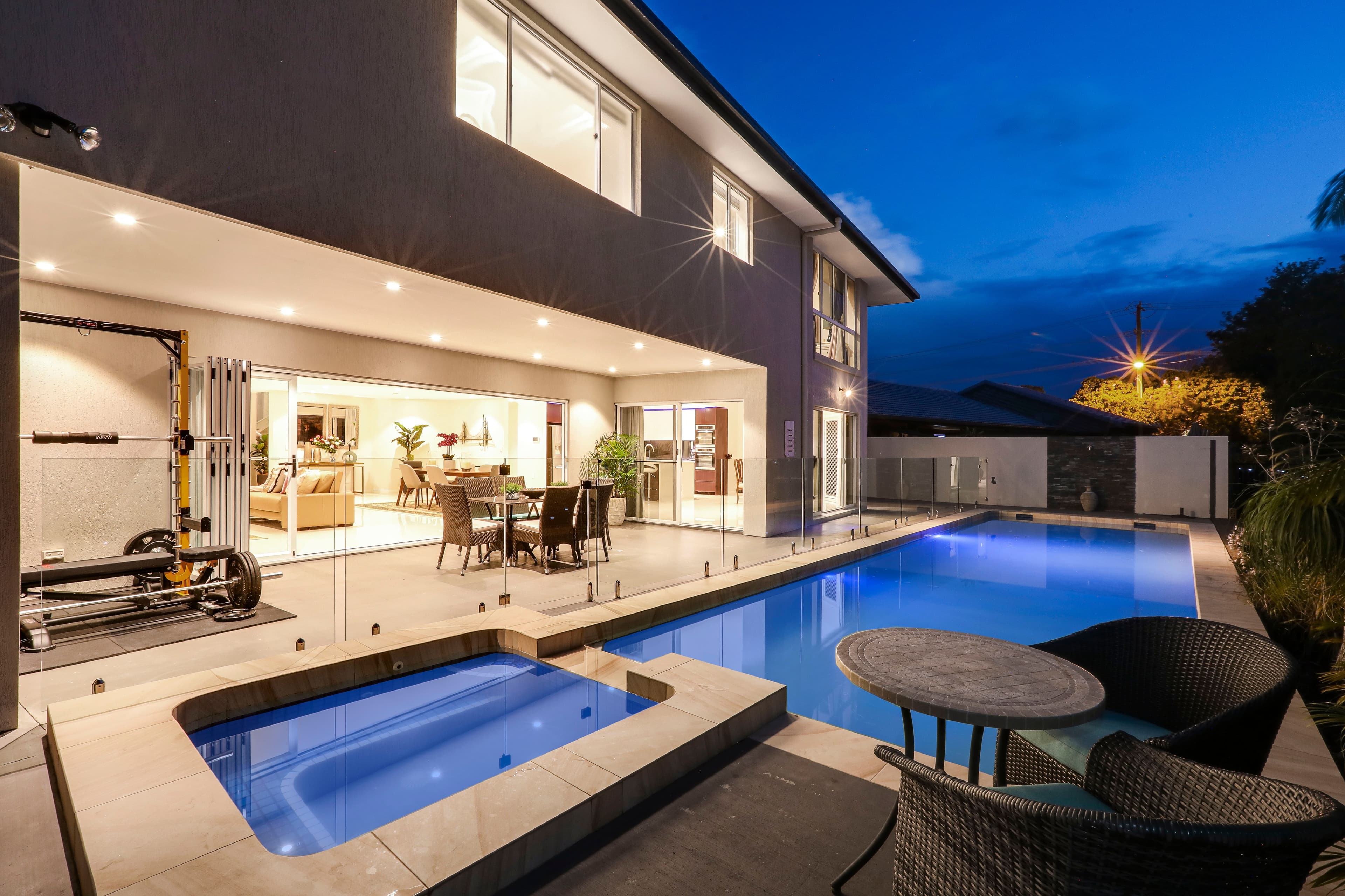 4 Gibraltar Drive, Isle Of Capri QLD 4217, Isle Of Capri - Thumbnail 7