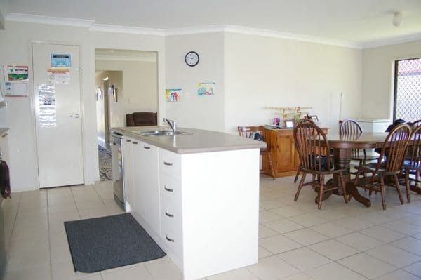 20 Whitlock Drive, ROTHWELL QLD 4022, Rothwell - Thumbnail 3