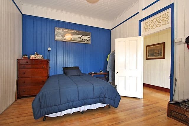 49 Lowry Street, NORTH IPSWICH QLD 4305, North Ipswich - Thumbnail 5