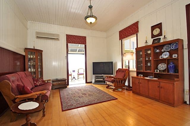 49 Lowry Street, NORTH IPSWICH QLD 4305, North Ipswich - Thumbnail 7