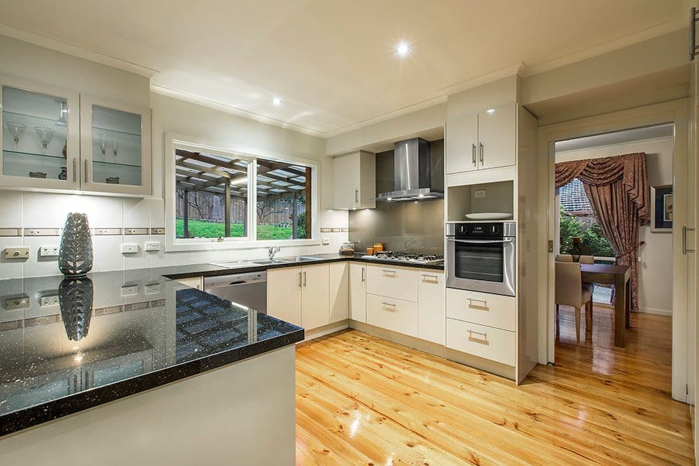 41 Old Warrandyte Road, DONVALE VIC 3111, Donvale - Thumbnail 2