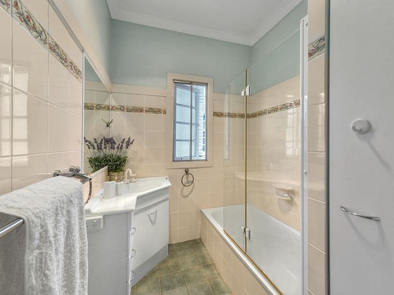 46 Crawford Avenue, Stafford QLD 4053, Stafford - Thumbnail 4