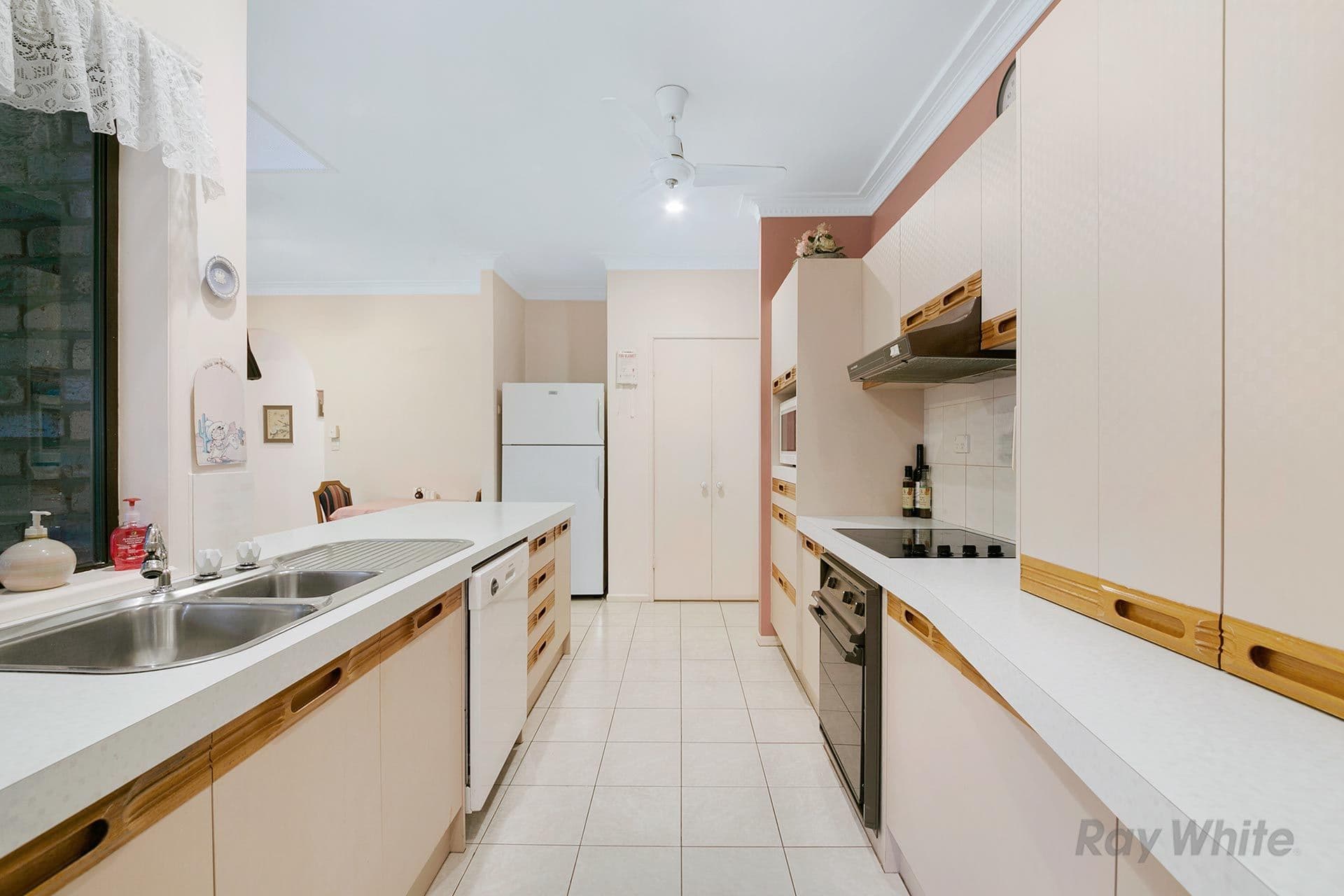 22 Demigre Street, Eight Mile Plains QLD 4113, Eight Mile Plains - Thumbnail 2
