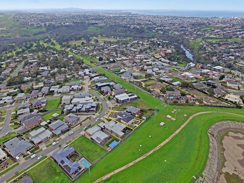 31 Wallaroo Way, Highton VIC 3216, Highton - Thumbnail 3