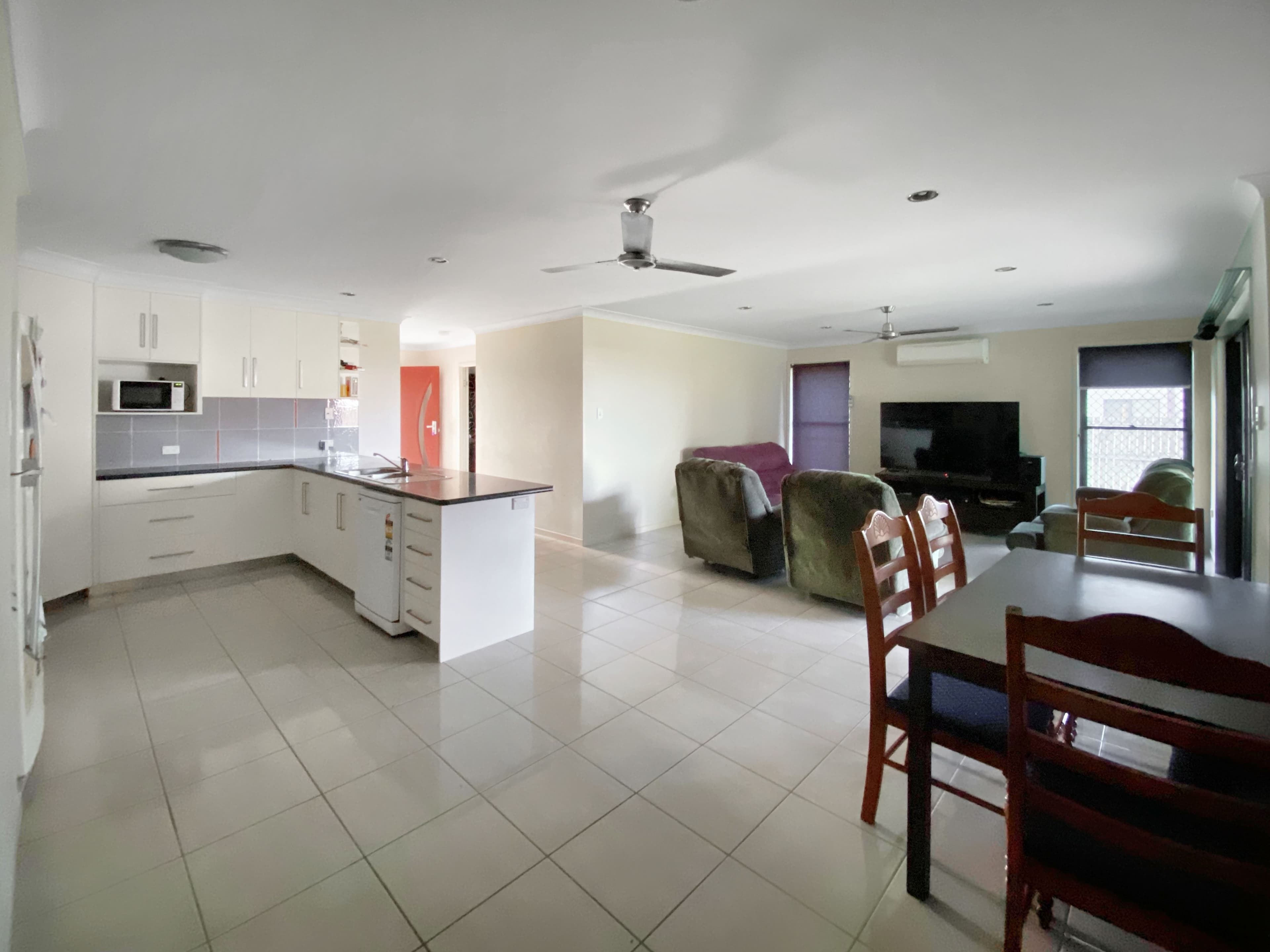 14 Pacific Avenue, Sarina QLD 4737, Sarina - Thumbnail 3