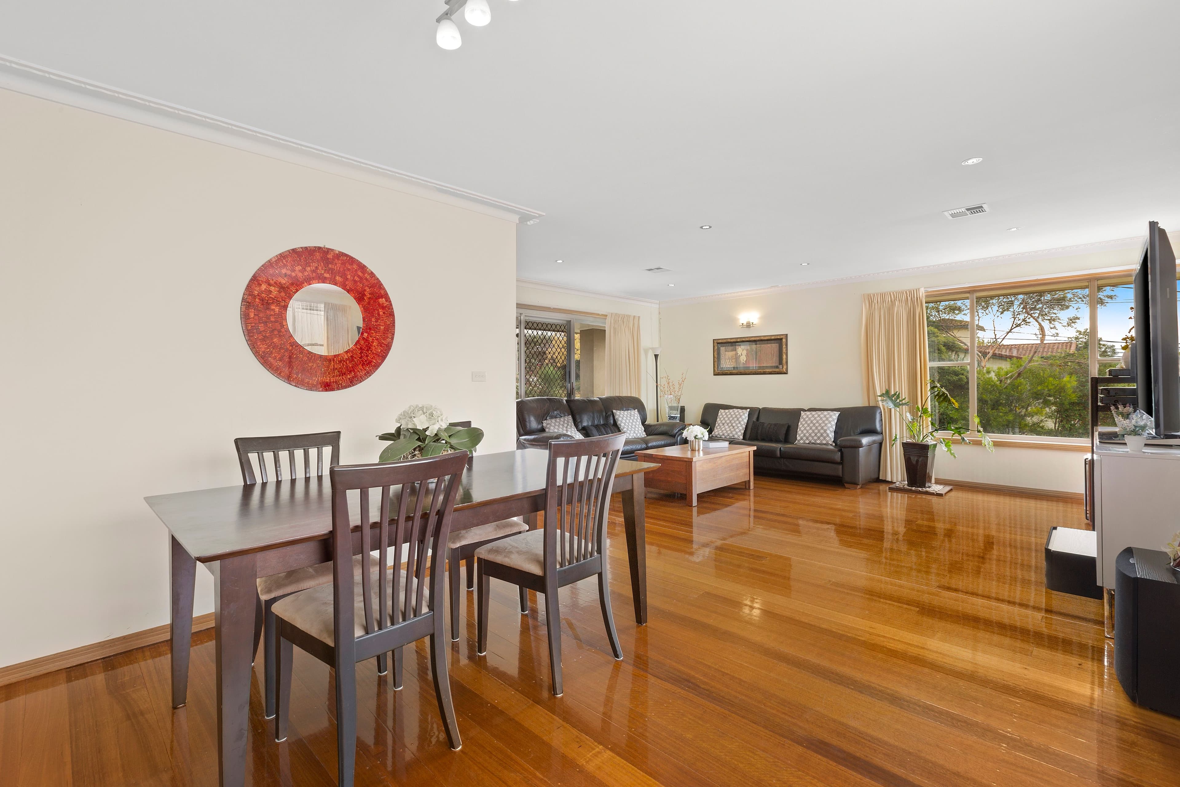 96 Blackburn Road, Doncaster East, Doncaster East - Thumbnail 3