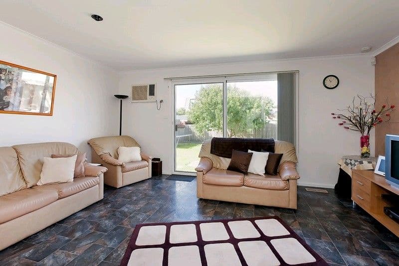 8 Michael Court, SPRINGVALE VIC 3171, Springvale - Thumbnail 3