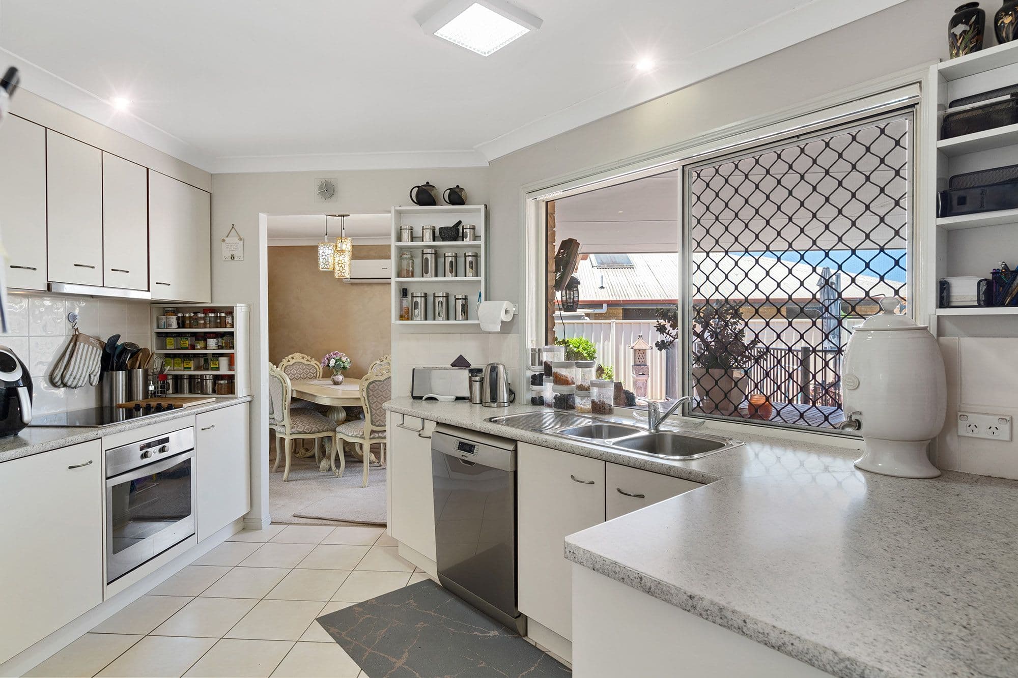 10 Alpha Avenue, Crestmead QLD 4132, Crestmead - Thumbnail 3