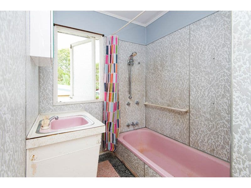 30 Belcaro Street, UPPER MOUNT GRAVATT QLD 4122, Upper Mount Gravatt - Thumbnail 6
