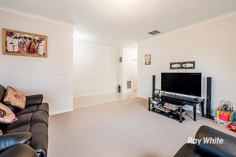4 San Fratello Street, Clyde North VIC 3978, Clyde North - Thumbnail 5
