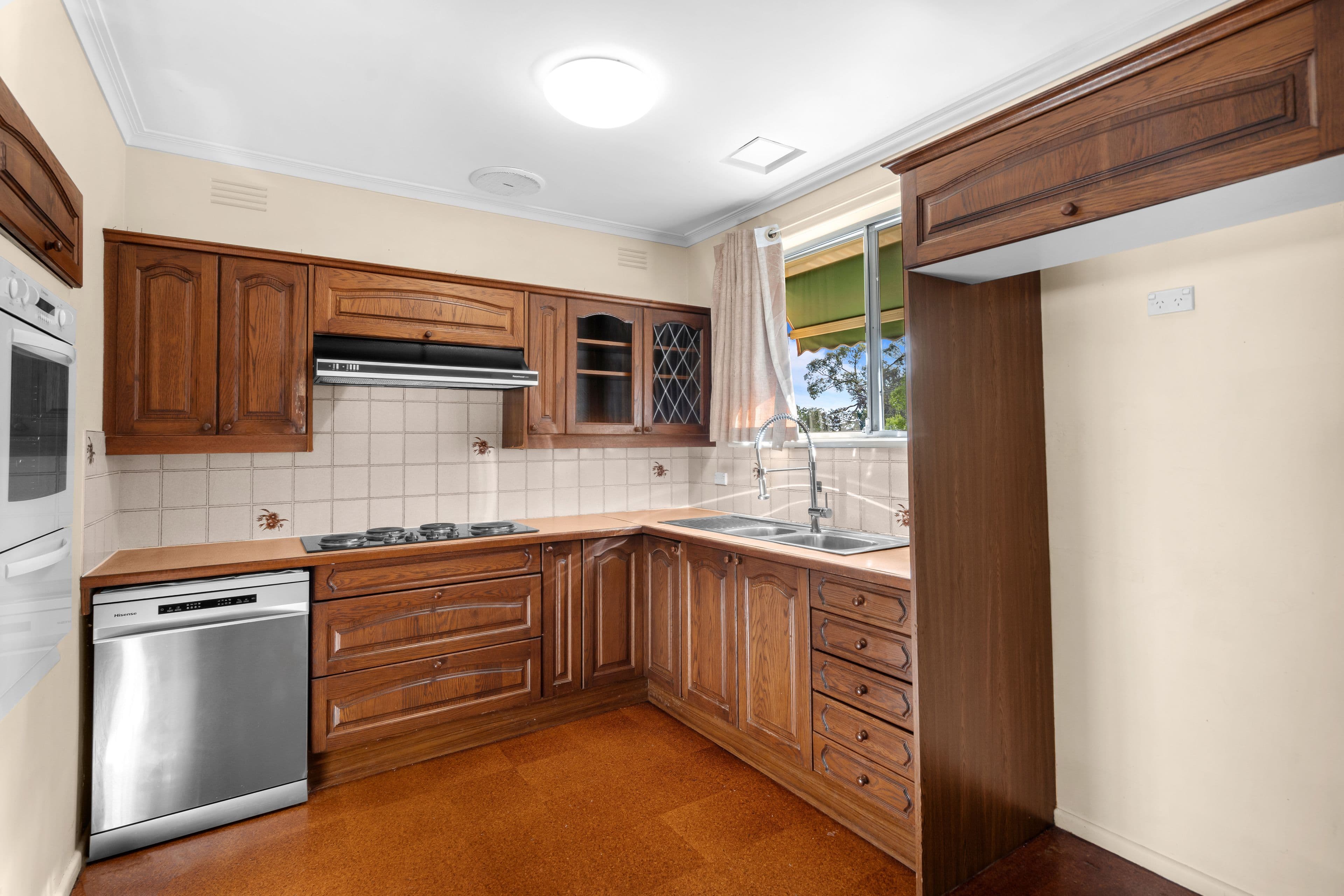 16 Otira Road, Knoxfield VIC 3180, Knoxfield - Thumbnail 3