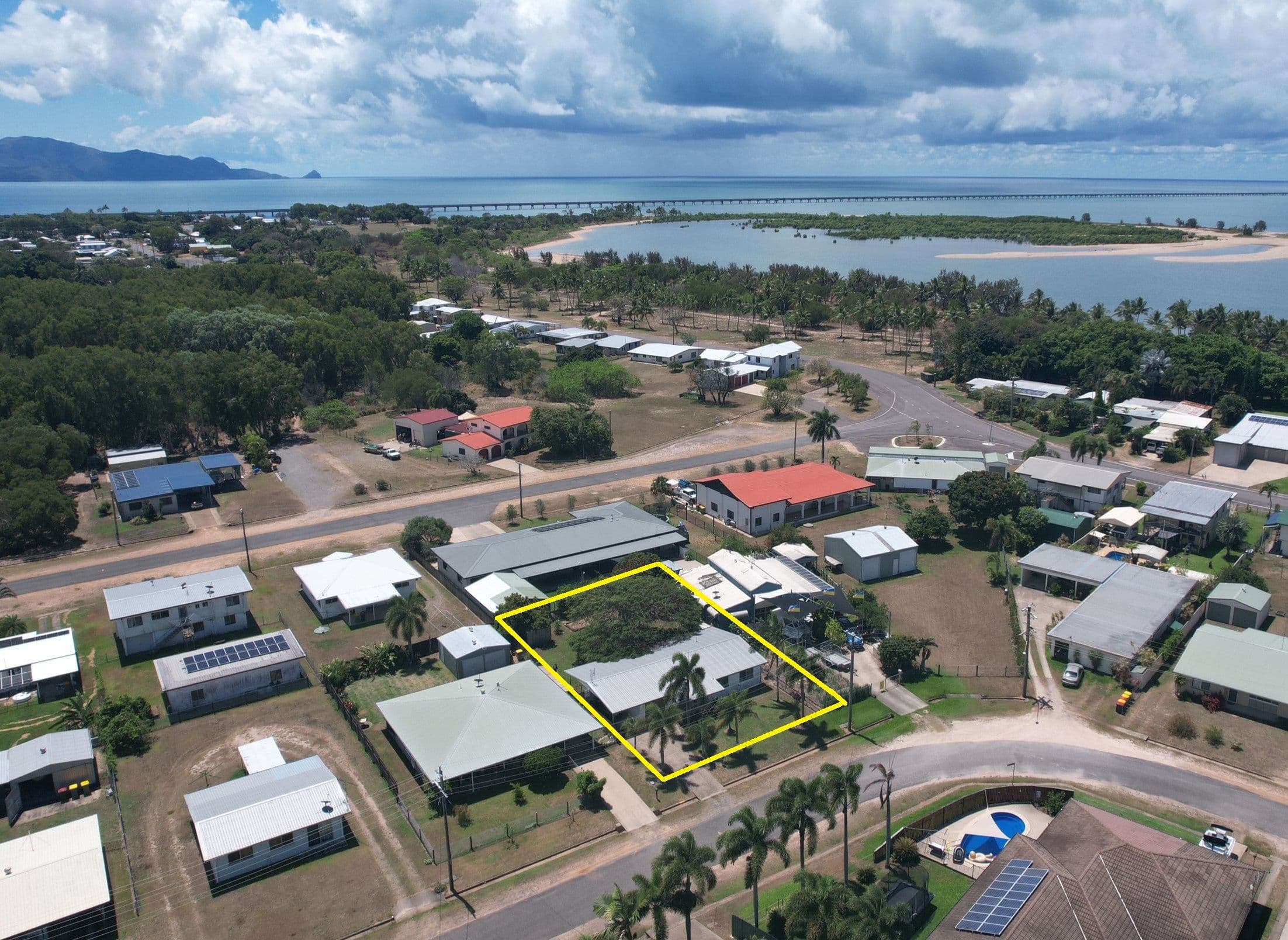 15 Carr Crescent, Lucinda QLD 4850, Lucinda - Image 1