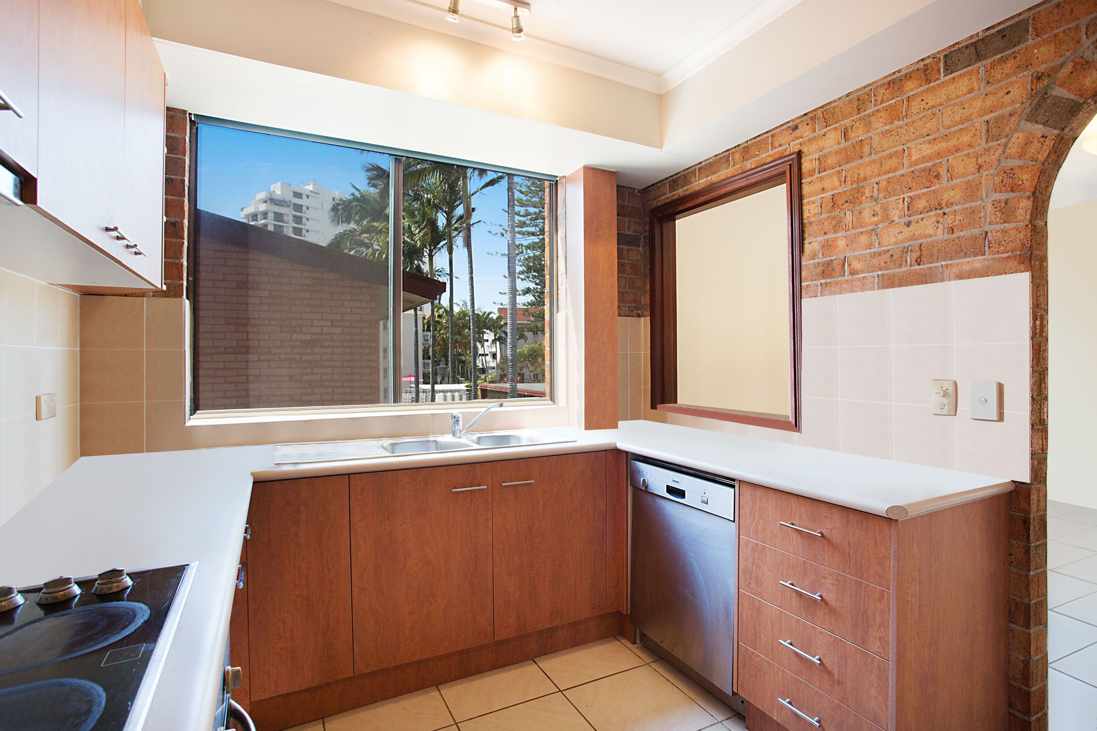 3 'Britannia' 20 Britannia Avenue, Broadbeach QLD 4218, Broadbeach - Thumbnail 5