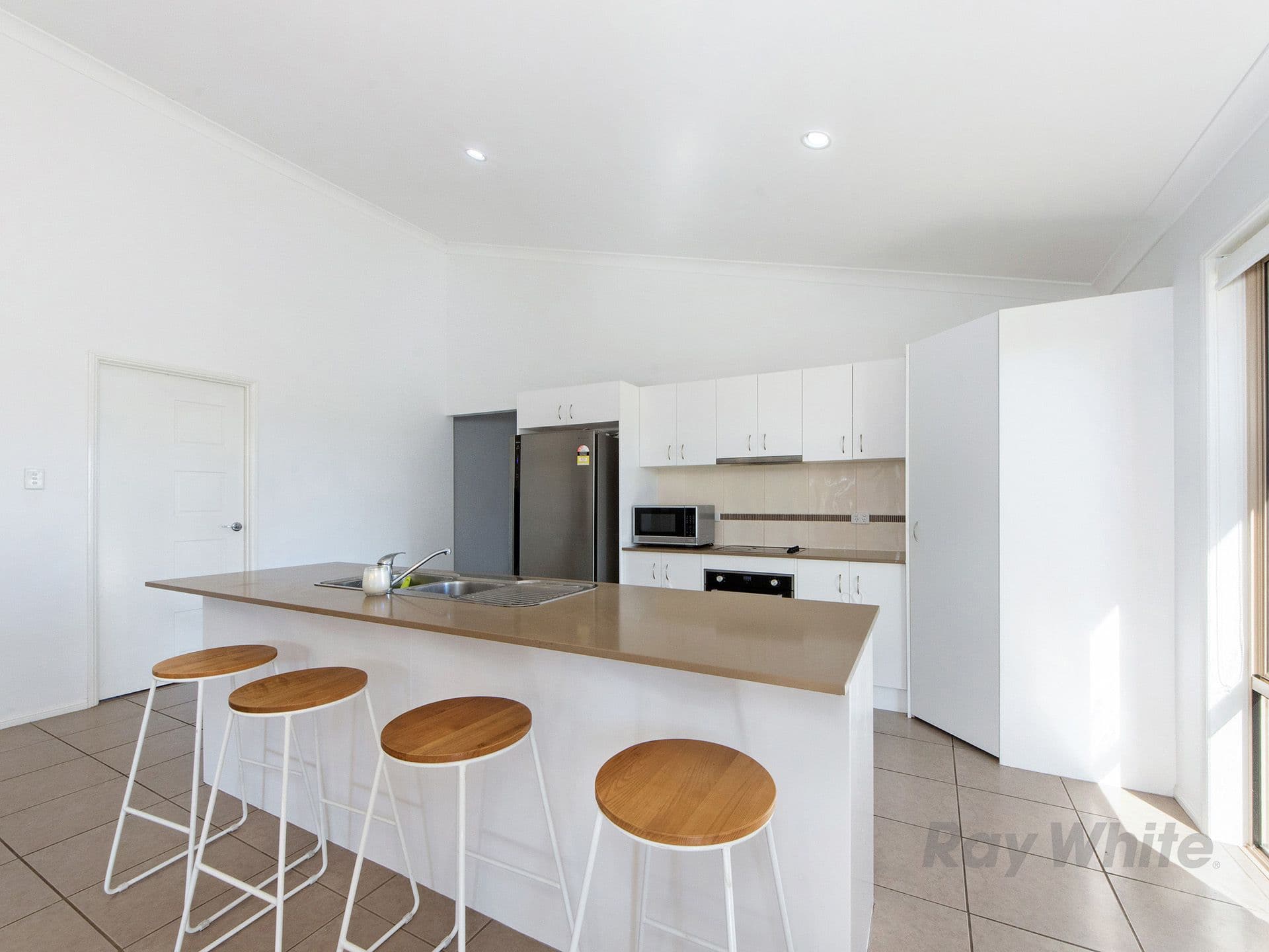 24 Charlton Crescent, Ormeau QLD 4208, Ormeau - Thumbnail 5