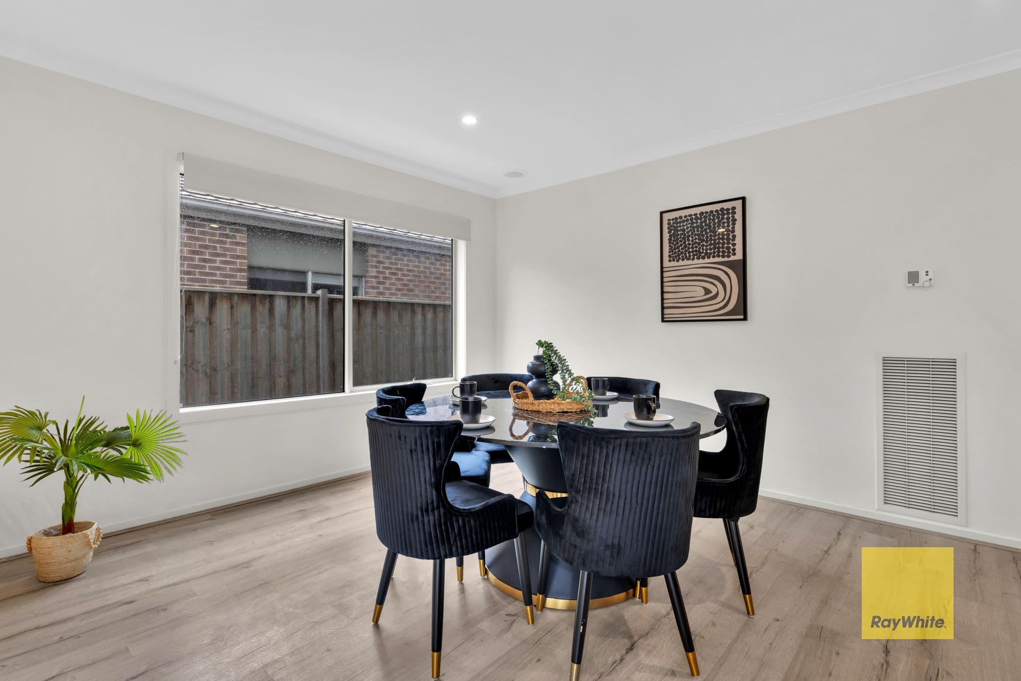 72 Waterhaven Boulevard, Point Cook VIC 3030, Point Cook - Thumbnail 7