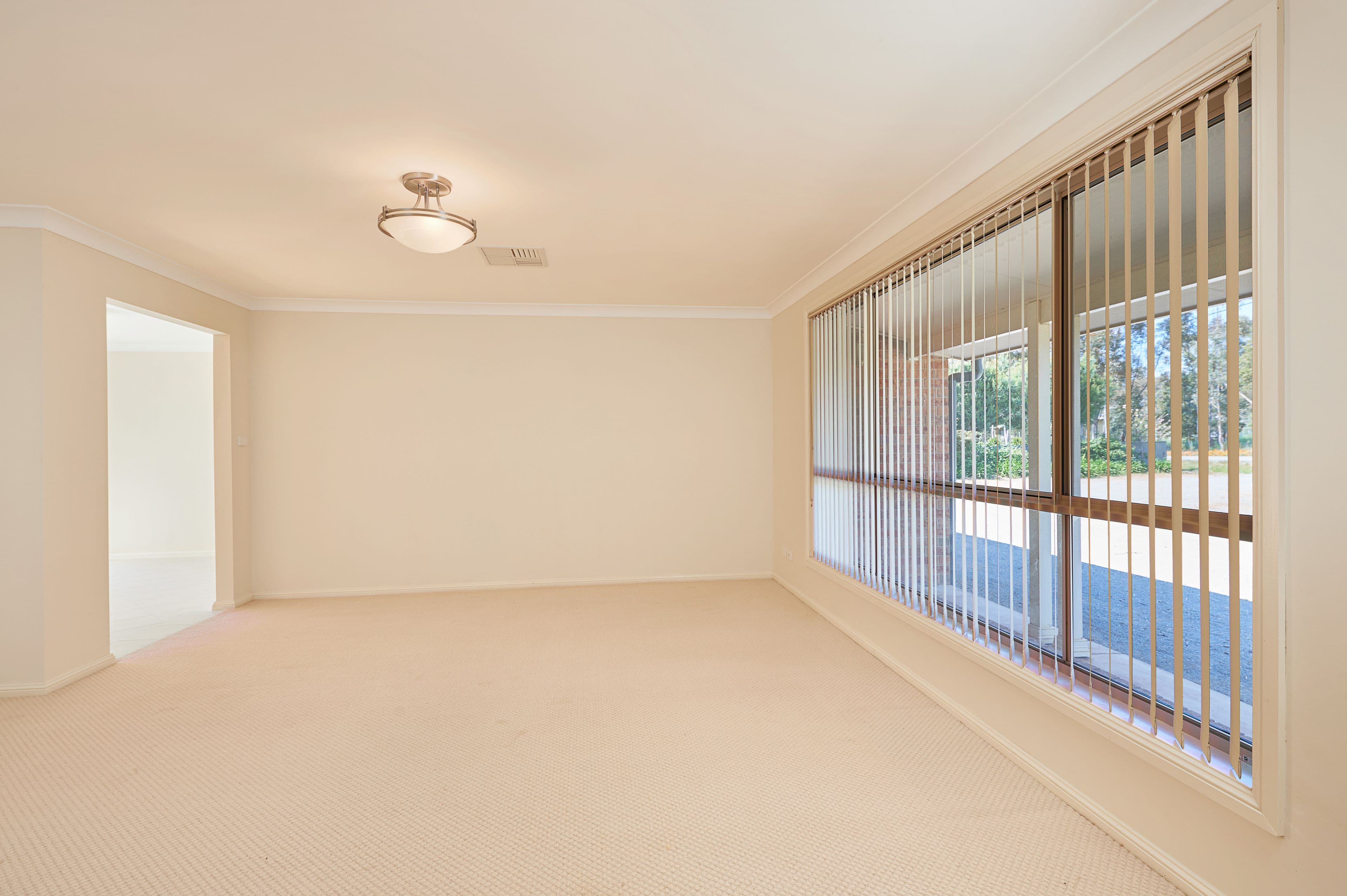 8 Centenary Drive, Marrar - Thumbnail 2