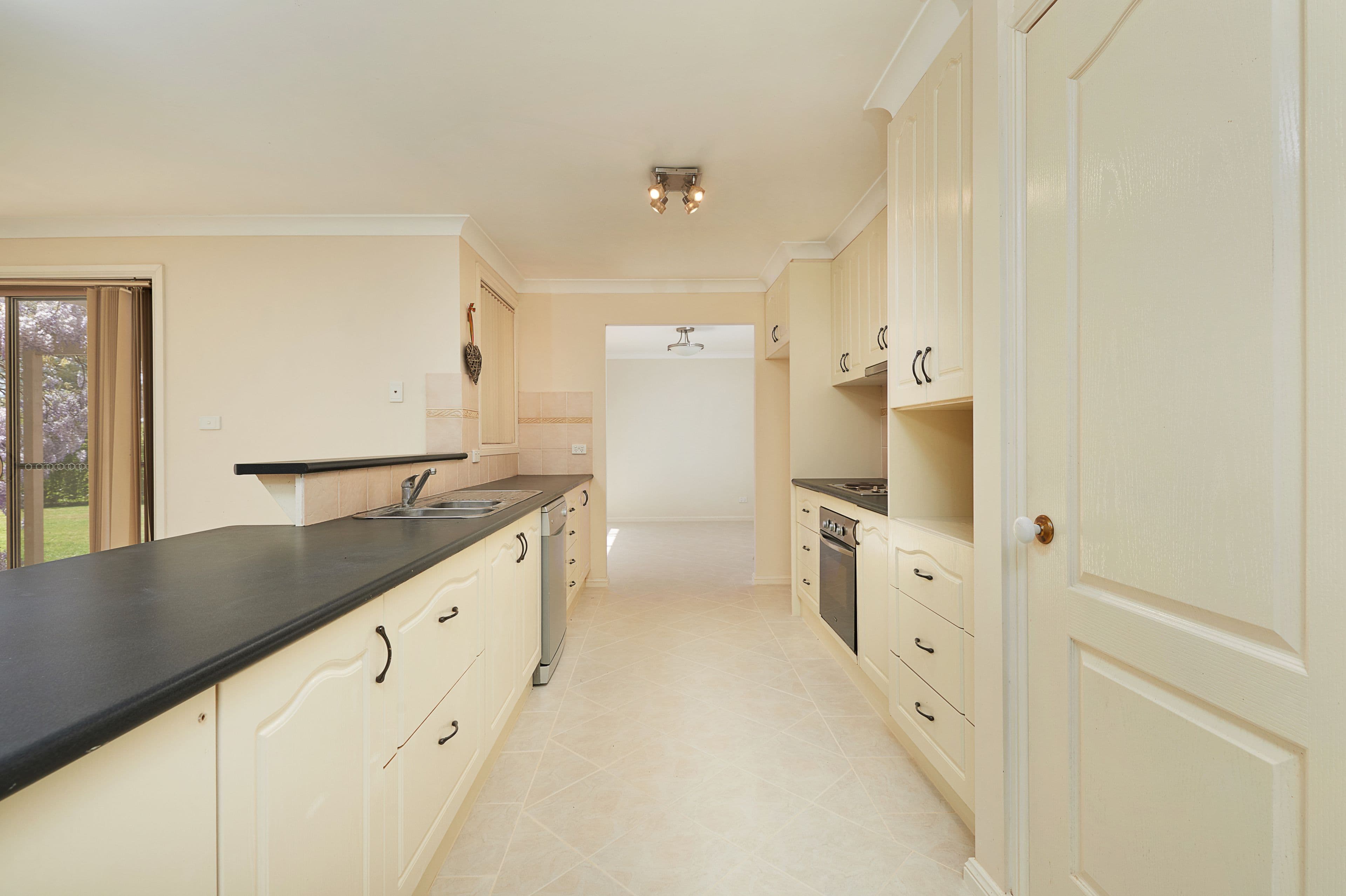 8 Centenary Drive, Marrar - Thumbnail 4
