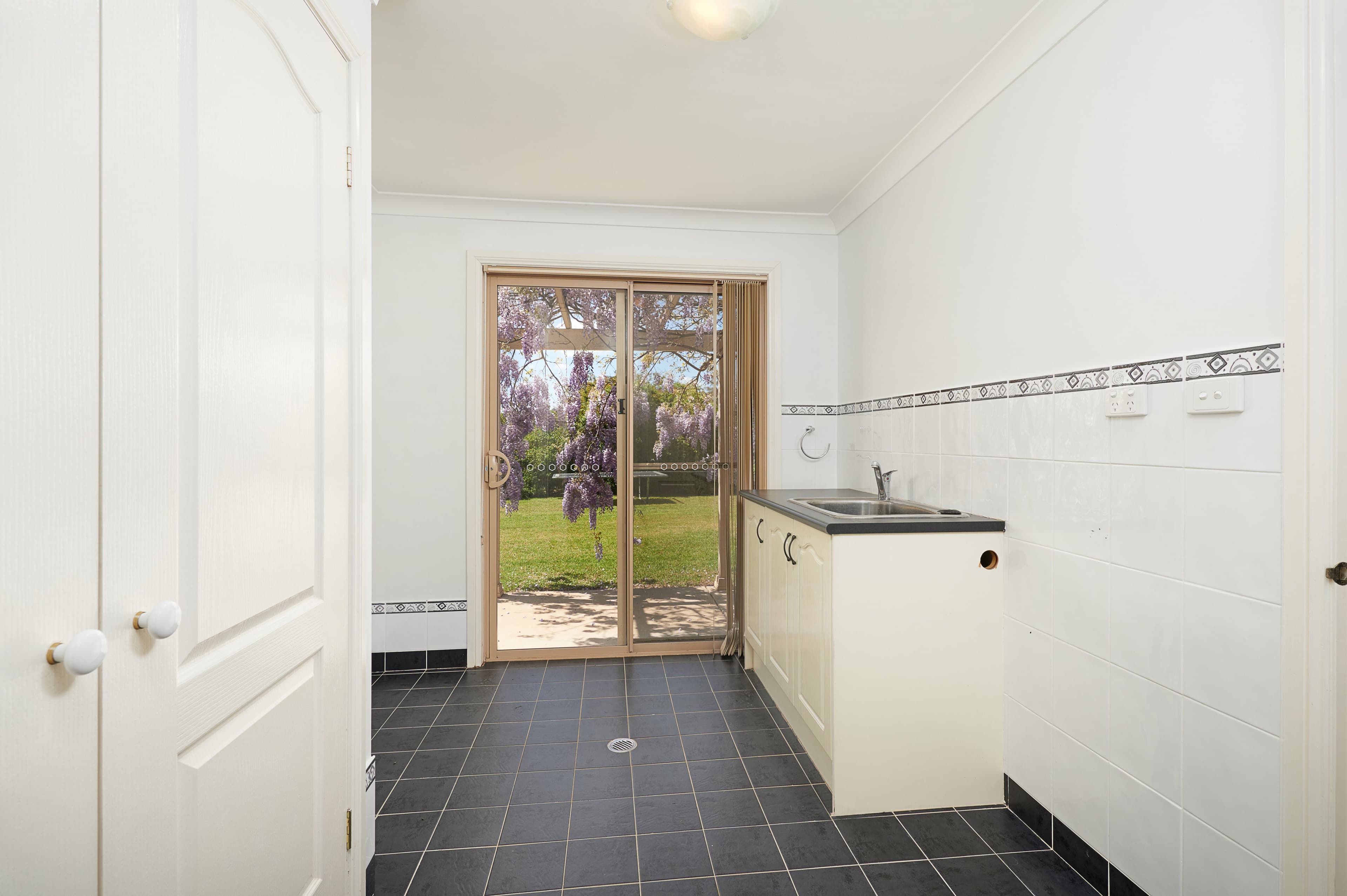 8 Centenary Drive, Marrar - Thumbnail 7