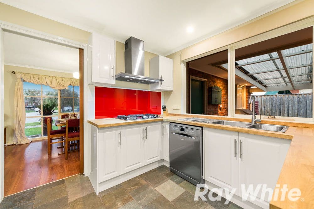 10 MacGregor Court, Rowville VIC 3178, Rowville - Thumbnail 3