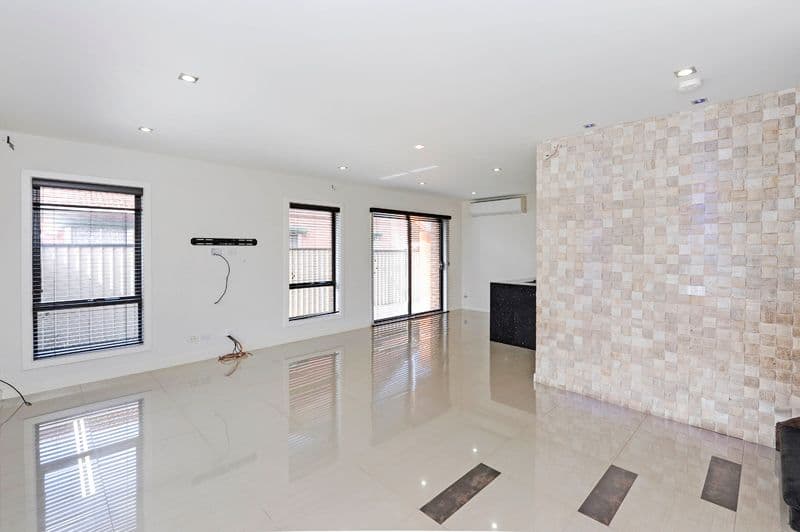 321 Camp Road, Broadmeadows VIC 3047, Broadmeadows - Thumbnail 5